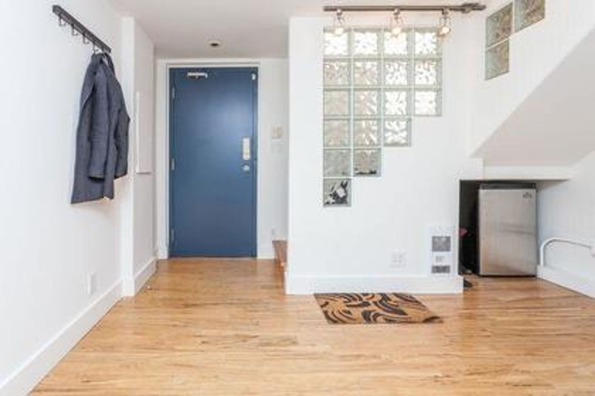 foyer-1 at 401 - 138 W 6th Avenue, Mount Pleasant VW, Vancouver West foyer-1 at 401 - 138 W 6th Avenue, Mount Pleasant VW, Vancouver West