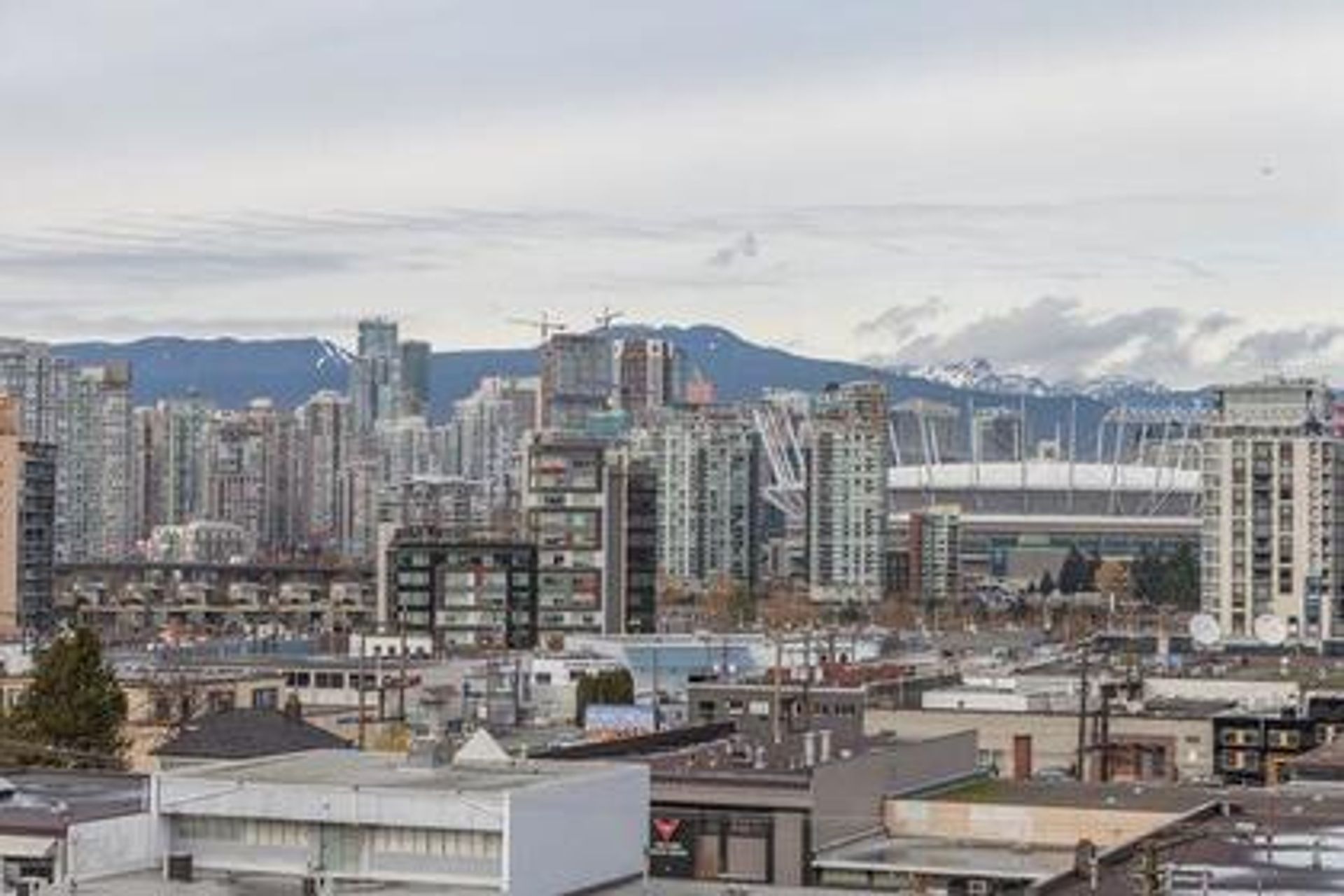 view1-1 at 401 - 138 W 6th Avenue, Mount Pleasant VW, Vancouver West view1-1 at 401 - 138 W 6th Avenue, Mount Pleasant VW, Vancouver West