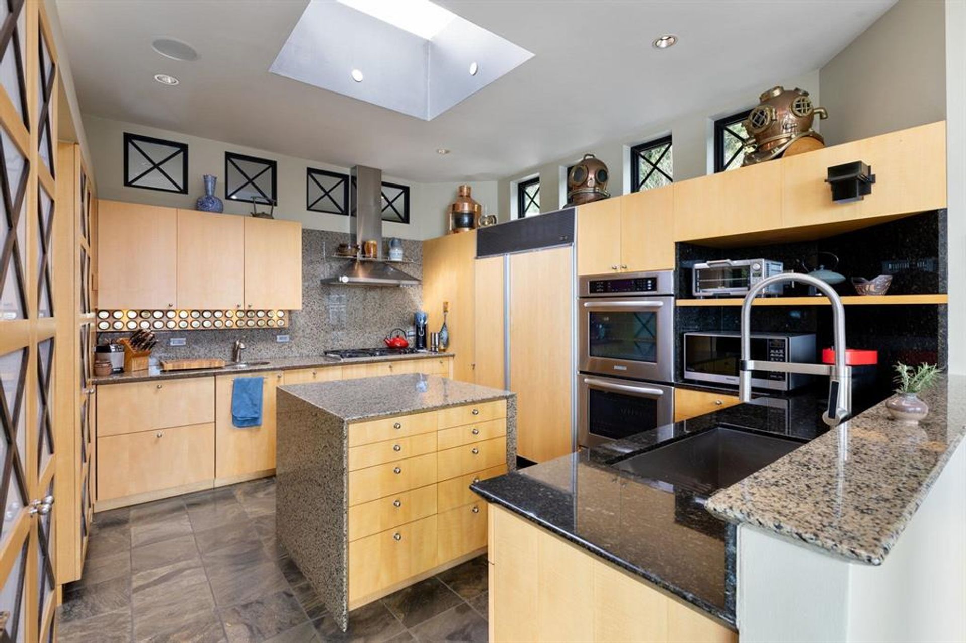 35-periwinkle-kitchen-2 at 35 Periwinkle Place, Lions Bay, West Vancouver 35-periwinkle-kitchen-2 at 35 Periwinkle Place, Lions Bay, West Vancouver