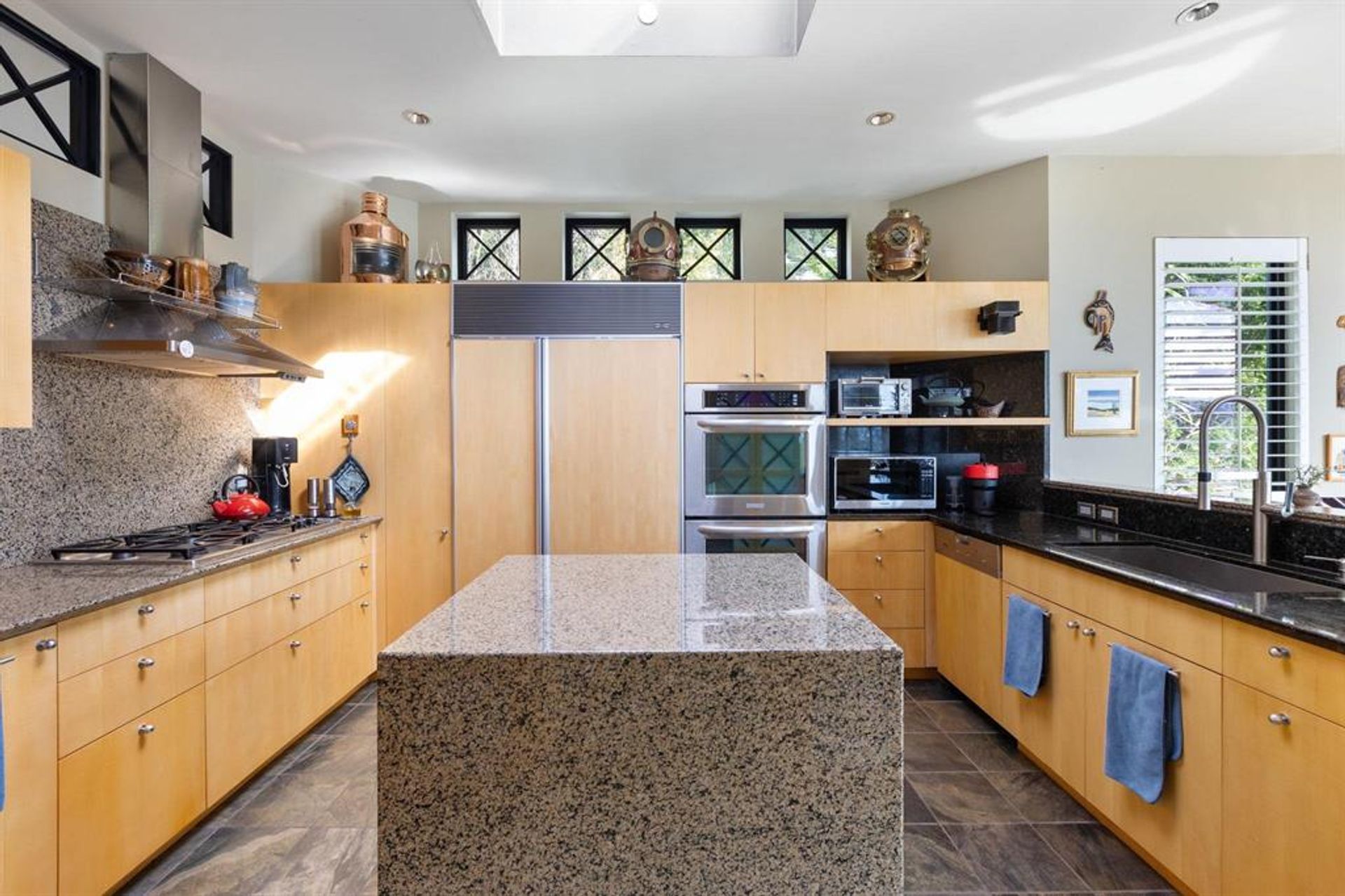 35-periwinkle-kitchen at 35 Periwinkle Place, Lions Bay, West Vancouver 35-periwinkle-kitchen at 35 Periwinkle Place, Lions Bay, West Vancouver