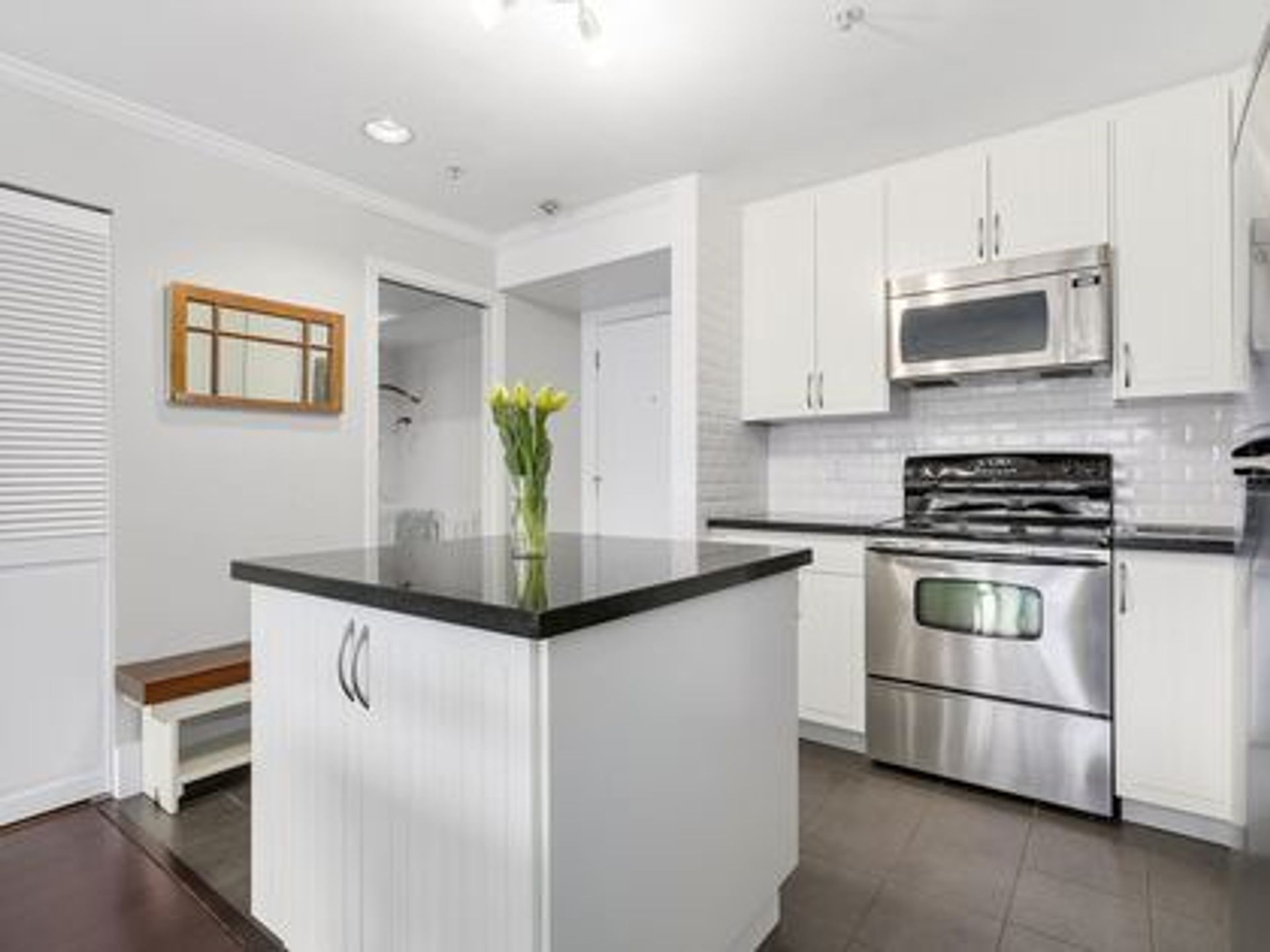 2110-york-avenue-106-28-11-1 at 302 - 2110 York Avenue, Kitsilano, Vancouver West 2110-york-avenue-106-28-11-1 at 302 - 2110 York Avenue, Kitsilano, Vancouver West