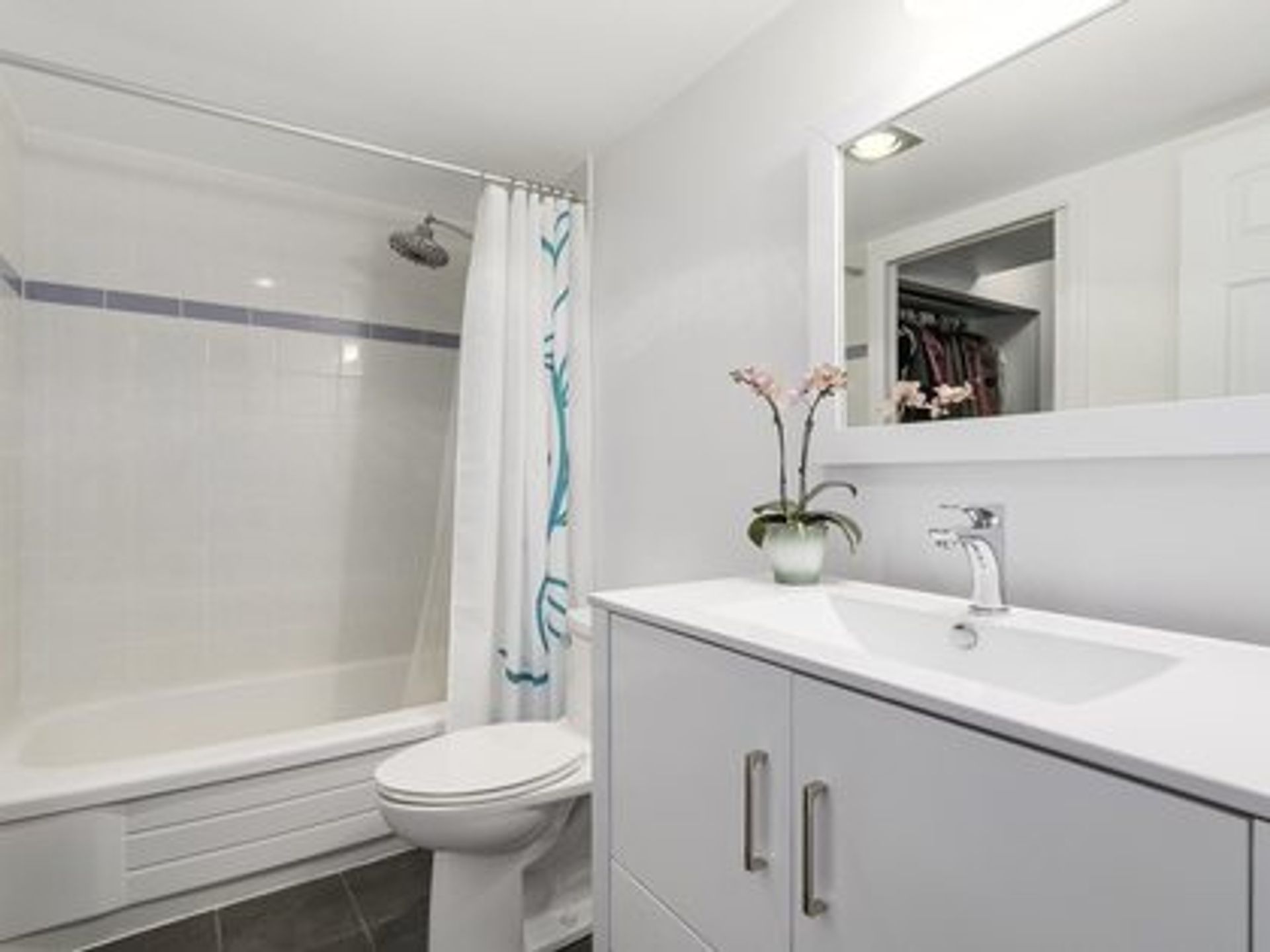 2110-york-avenue-106-28-17-1 at 302 - 2110 York Avenue, Kitsilano, Vancouver West 2110-york-avenue-106-28-17-1 at 302 - 2110 York Avenue, Kitsilano, Vancouver West