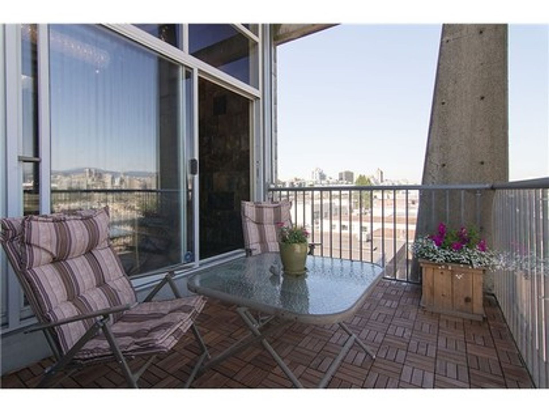 image-261131032-19-1 at 401 - 138 West 6th Avenue, Mount Pleasant VW, Vancouver West image-261131032-19-1 at 401 - 138 West 6th Avenue, Mount Pleasant VW, Vancouver West