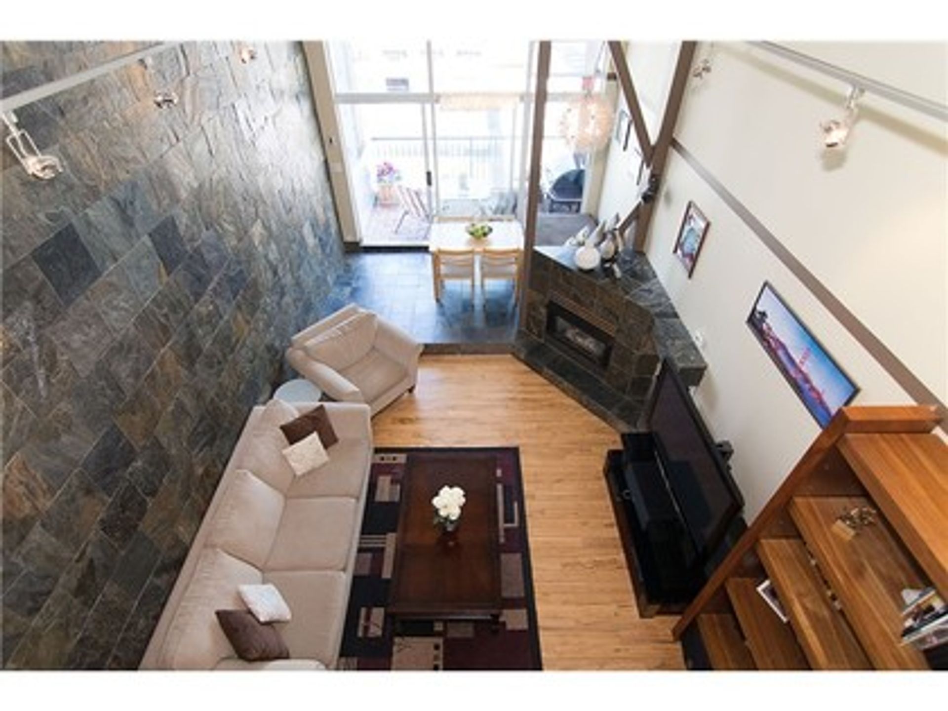 image-261131032-5-1 at 401 - 138 West 6th Avenue, Mount Pleasant VW, Vancouver West image-261131032-5-1 at 401 - 138 West 6th Avenue, Mount Pleasant VW, Vancouver West