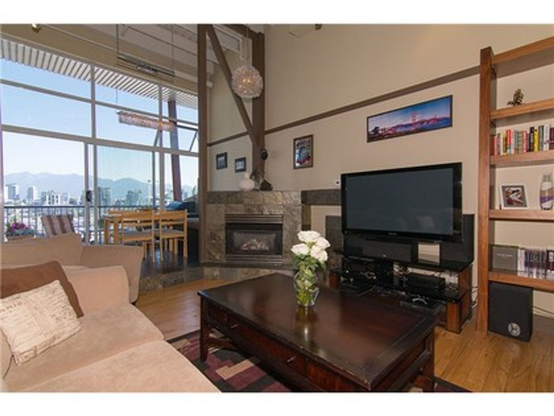 image-261131032-6-1 at 401 - 138 West 6th Avenue, Mount Pleasant VW, Vancouver West image-261131032-6-1 at 401 - 138 West 6th Avenue, Mount Pleasant VW, Vancouver West