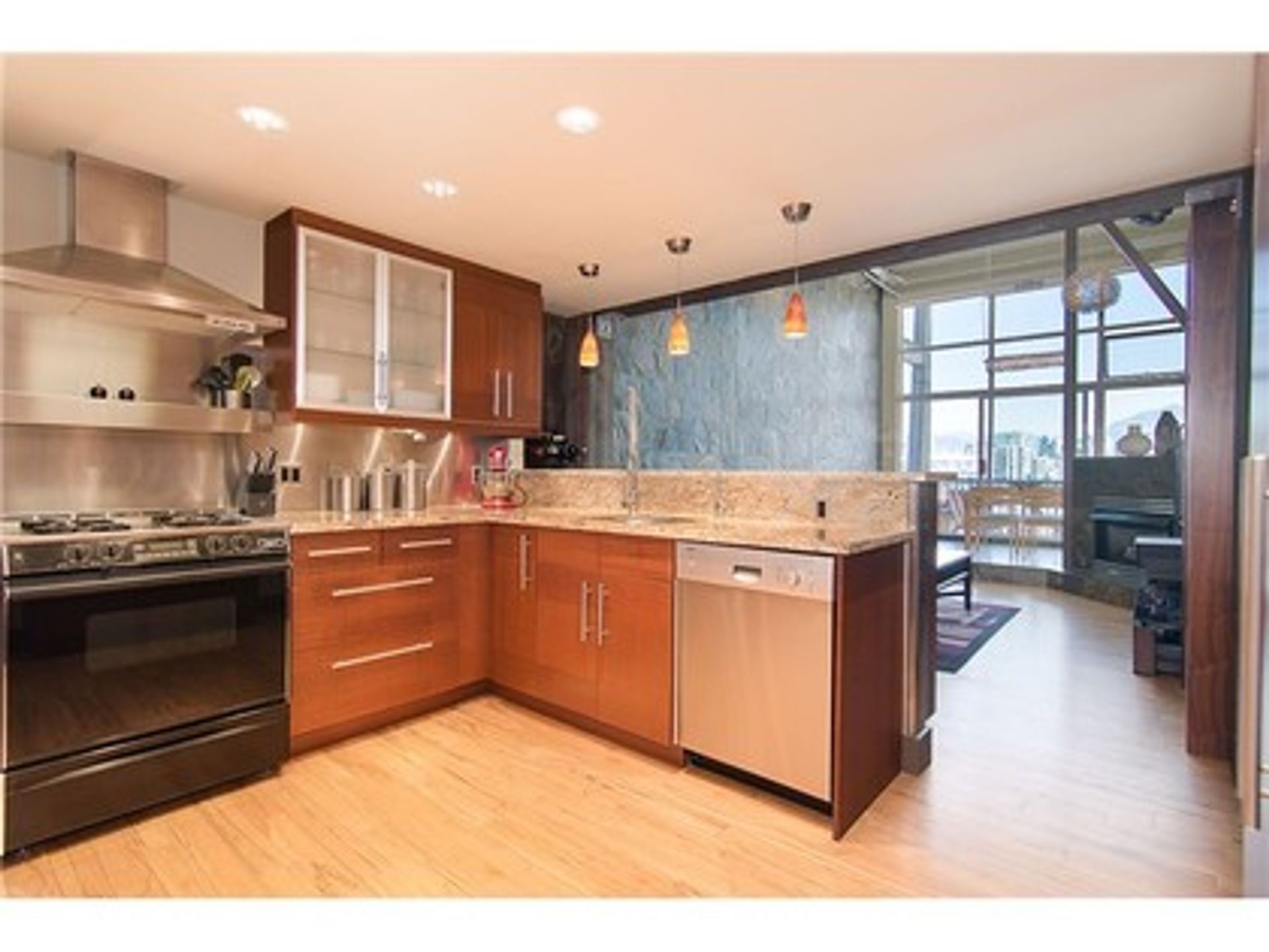 image-261131032-9-1 at 401 - 138 West 6th Avenue, Mount Pleasant VW, Vancouver West image-261131032-9-1 at 401 - 138 West 6th Avenue, Mount Pleasant VW, Vancouver West