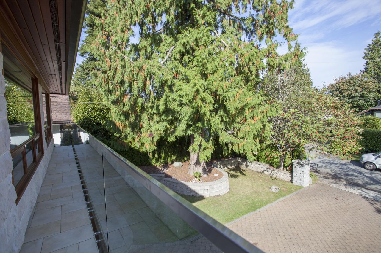 Front Patio at 6416  Ave, Horseshoe Bay WV, West Vancouver Front Patio at 6416  Ave, Horseshoe Bay WV, West Vancouver