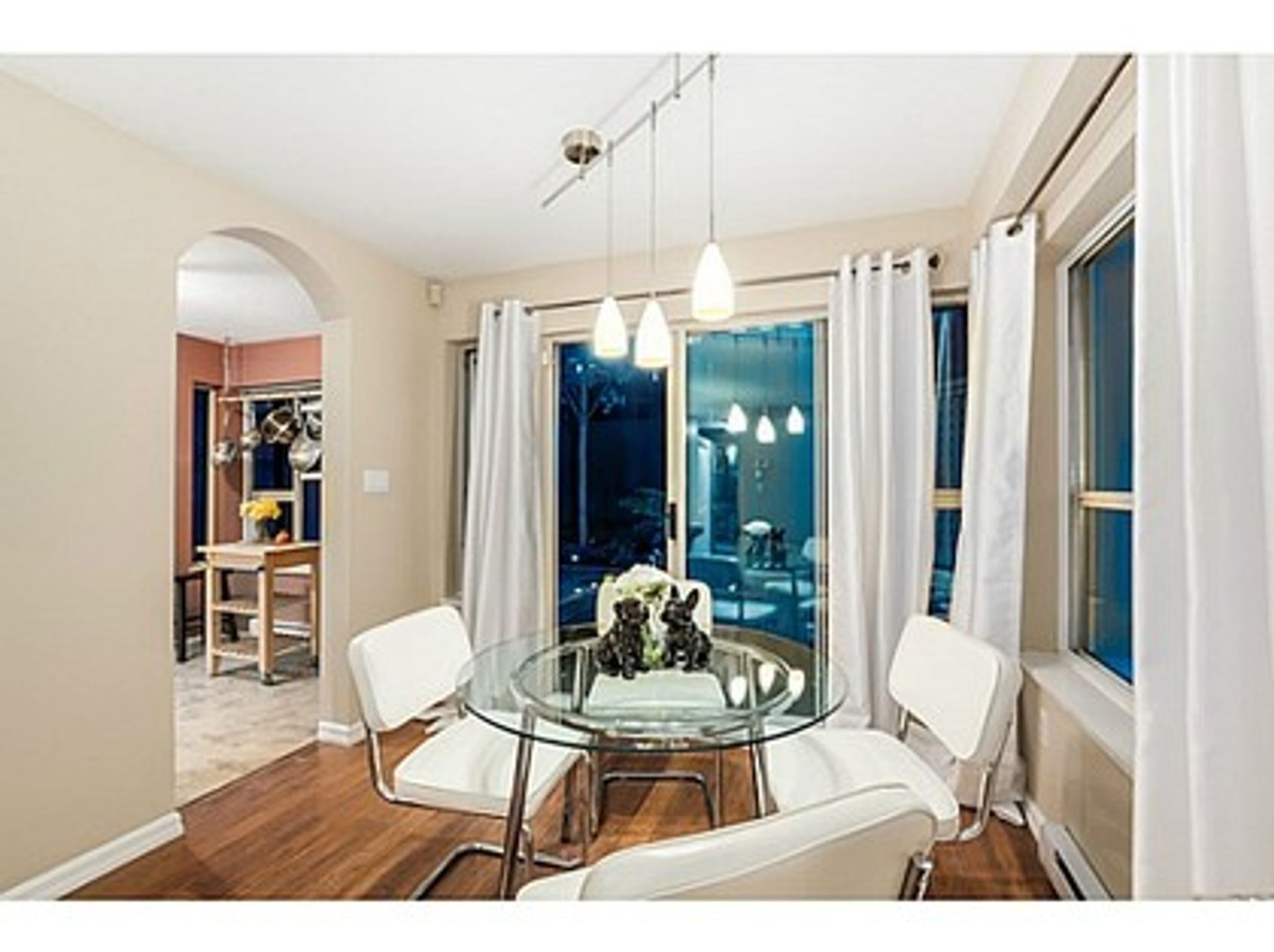 image-261184213-13-1 at 108 - 876 West 14th Avenue, Fairview VW, Vancouver West image-261184213-13-1 at 108 - 876 West 14th Avenue, Fairview VW, Vancouver West