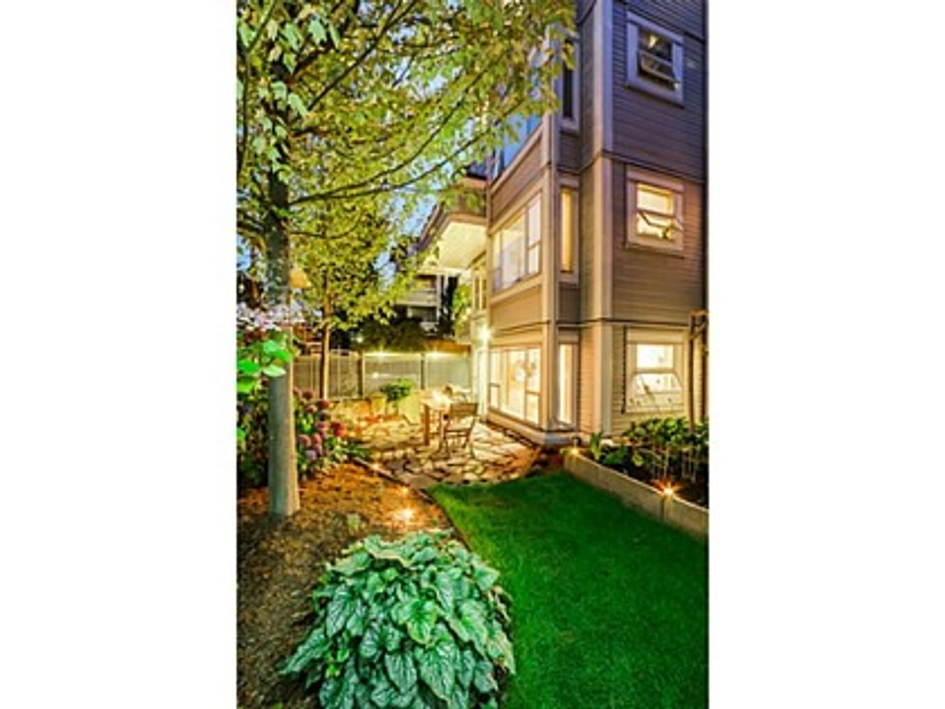 image-261184213-2-1 at 108 - 876 West 14th Avenue, Fairview VW, Vancouver West image-261184213-2-1 at 108 - 876 West 14th Avenue, Fairview VW, Vancouver West