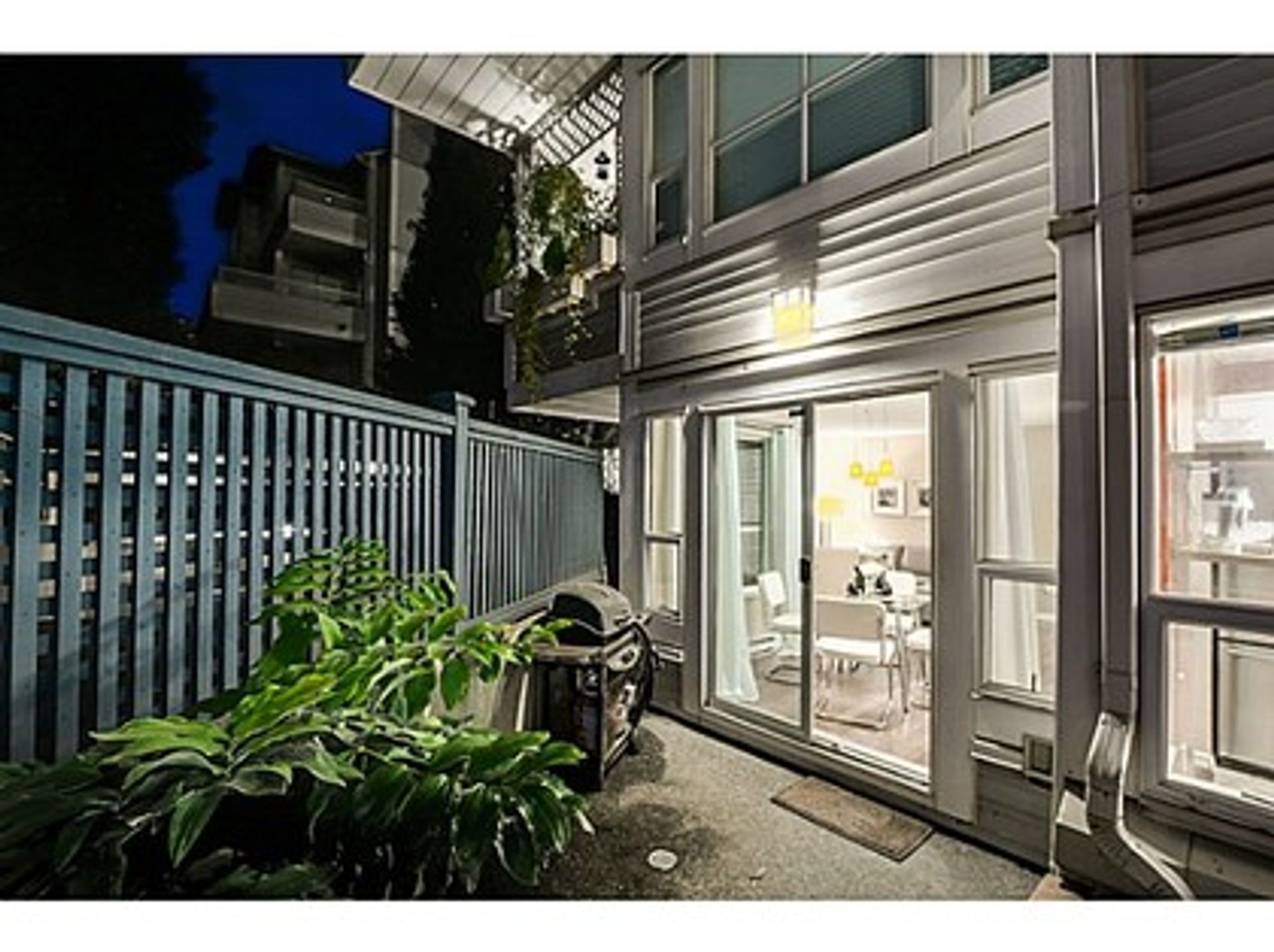 image-261184213-4-1 at 108 - 876 West 14th Avenue, Fairview VW, Vancouver West image-261184213-4-1 at 108 - 876 West 14th Avenue, Fairview VW, Vancouver West