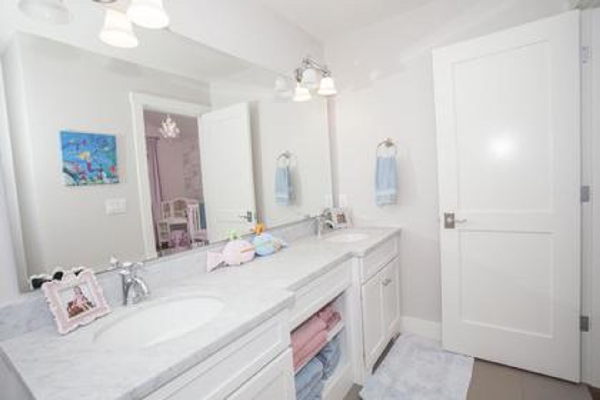 jackandjillbath-1 at 2478 Kings, Dundarave, West Vancouver jackandjillbath-1 at 2478 Kings, Dundarave, West Vancouver