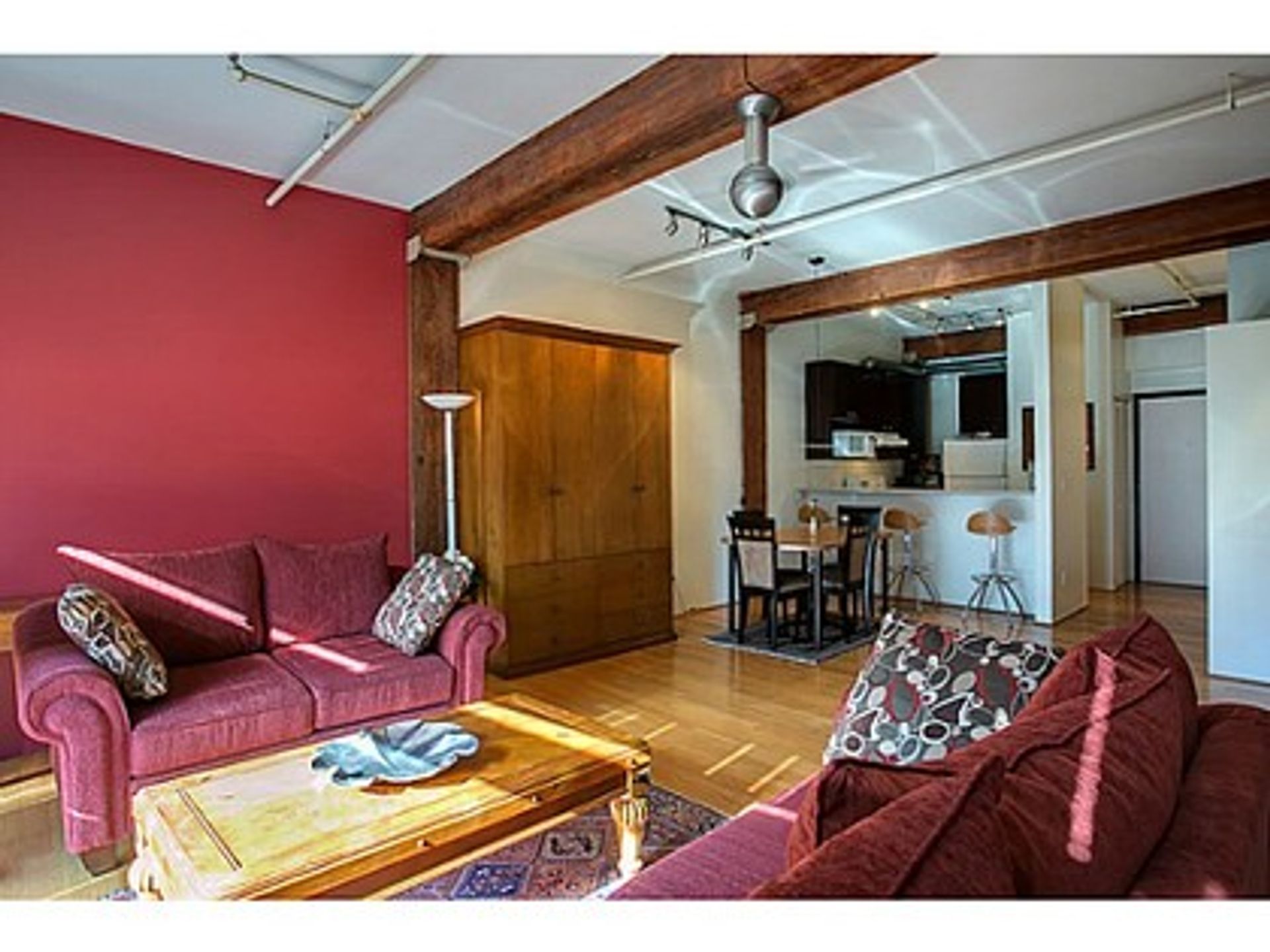 405 - 518 Beatty, Downtown VE, Vancouver East photo number 1