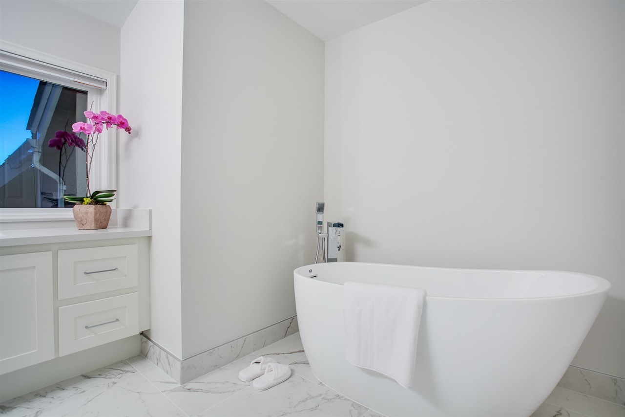 5732-westport-court-eagle-harbour-west-vancouver-10 at 5732 Westport Court, Eagle Harbour, West Vancouver 5732-westport-court-eagle-harbour-west-vancouver-10 at 5732 Westport Court, Eagle Harbour, West Vancouver