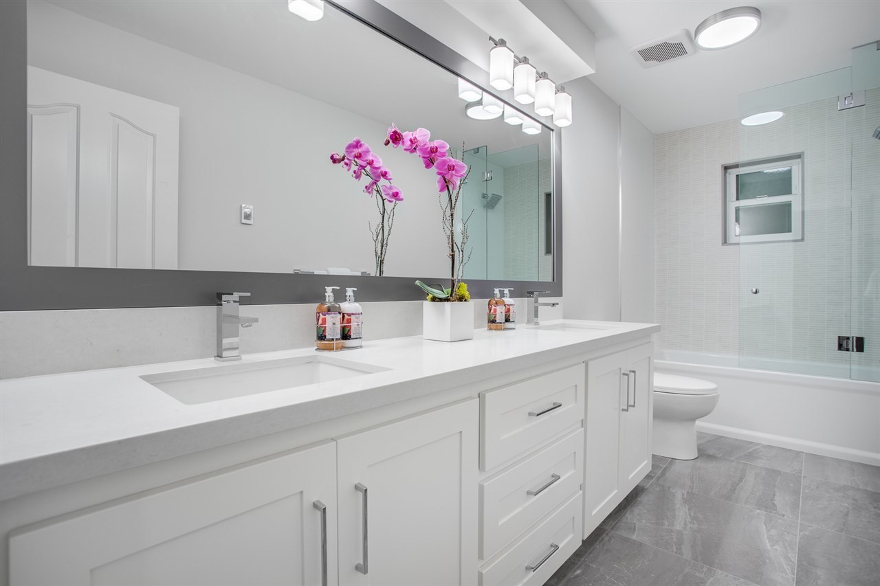 5732-westport-court-eagle-harbour-west-vancouver-11 at 5732 Westport Court, Eagle Harbour, West Vancouver 5732-westport-court-eagle-harbour-west-vancouver-11 at 5732 Westport Court, Eagle Harbour, West Vancouver