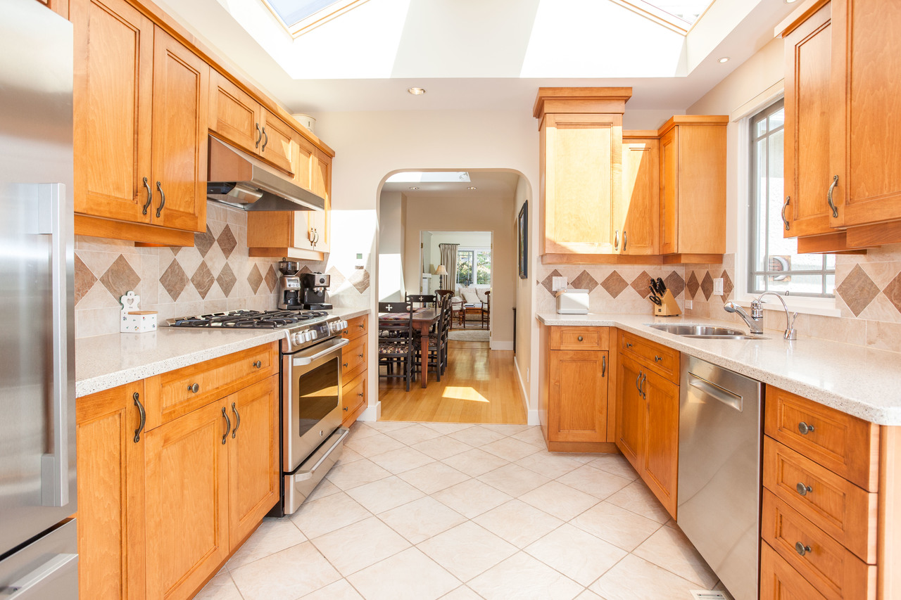 high-18 at 3738 W 19th Avenue, Dunbar, Vancouver West high-18 at 3738 W 19th Avenue, Dunbar, Vancouver West