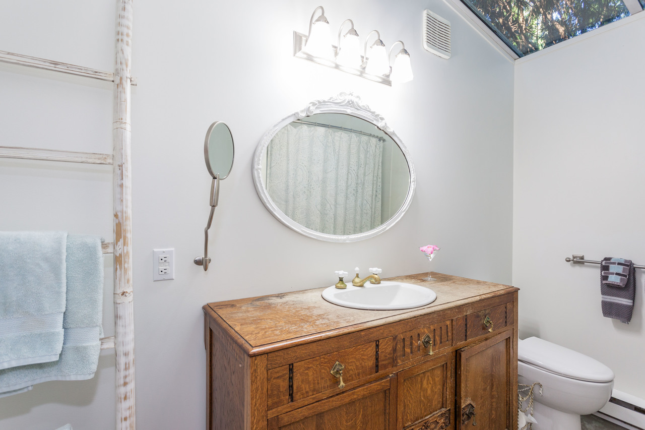 high-15 at 4565 Keith Road, Caulfeild, West Vancouver high-15 at 4565 Keith Road, Caulfeild, West Vancouver