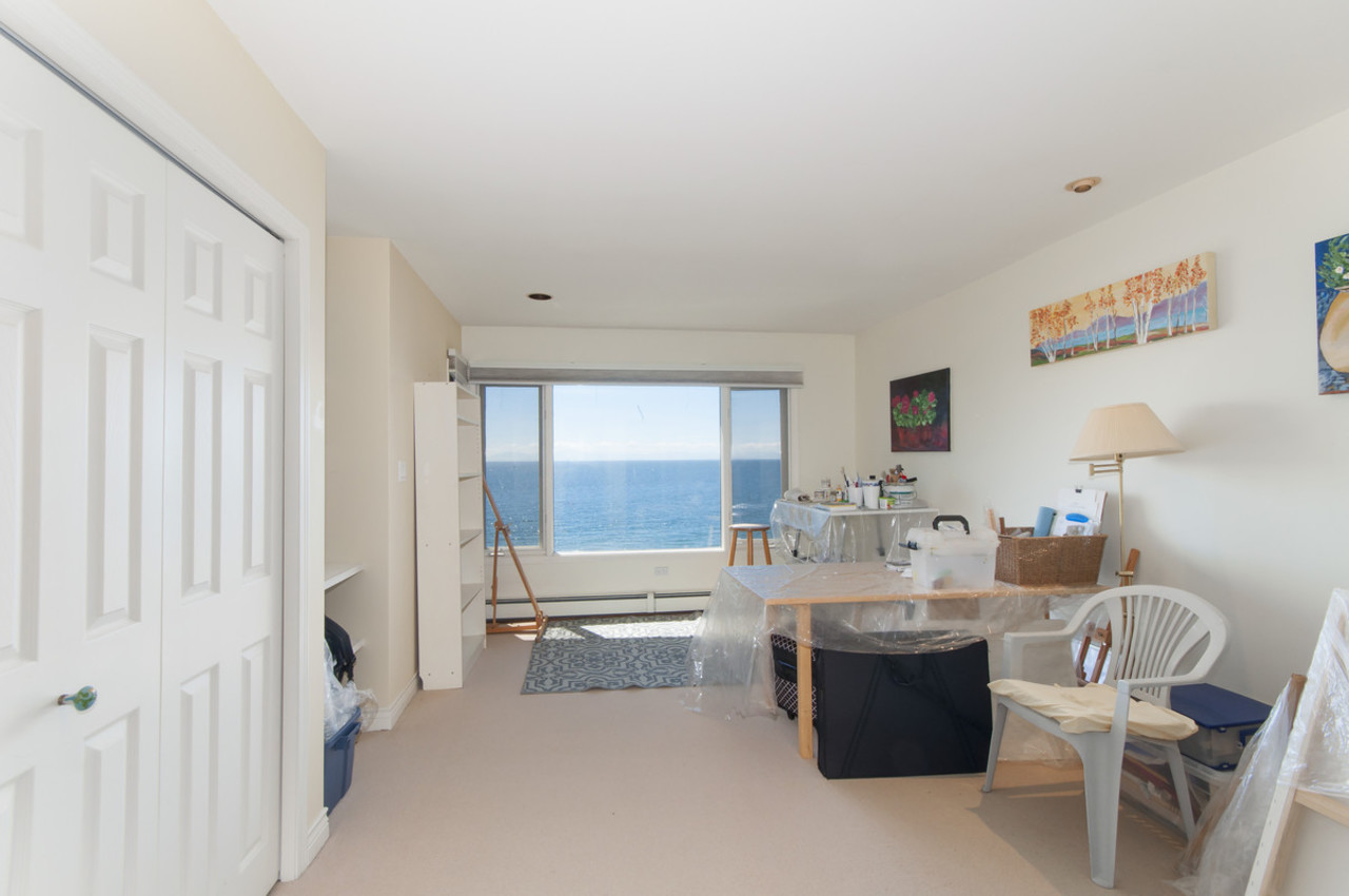 room at 3156 Travers Avenue, West Bay, West Vancouver room at 3156 Travers Avenue, West Bay, West Vancouver