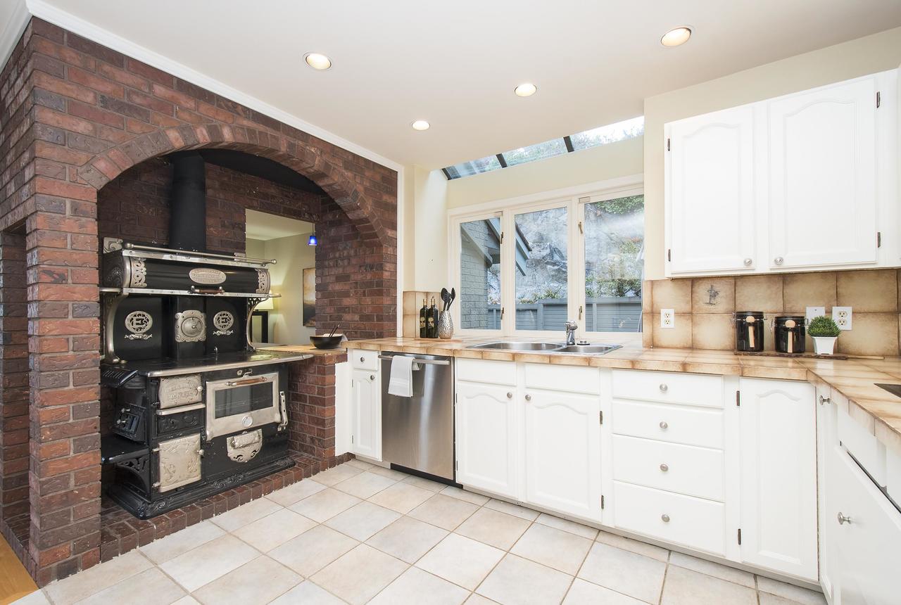 bd8dbca at 5515 Parthenon Place, Eagle Harbour, West Vancouver bd8dbca at 5515 Parthenon Place, Eagle Harbour, West Vancouver