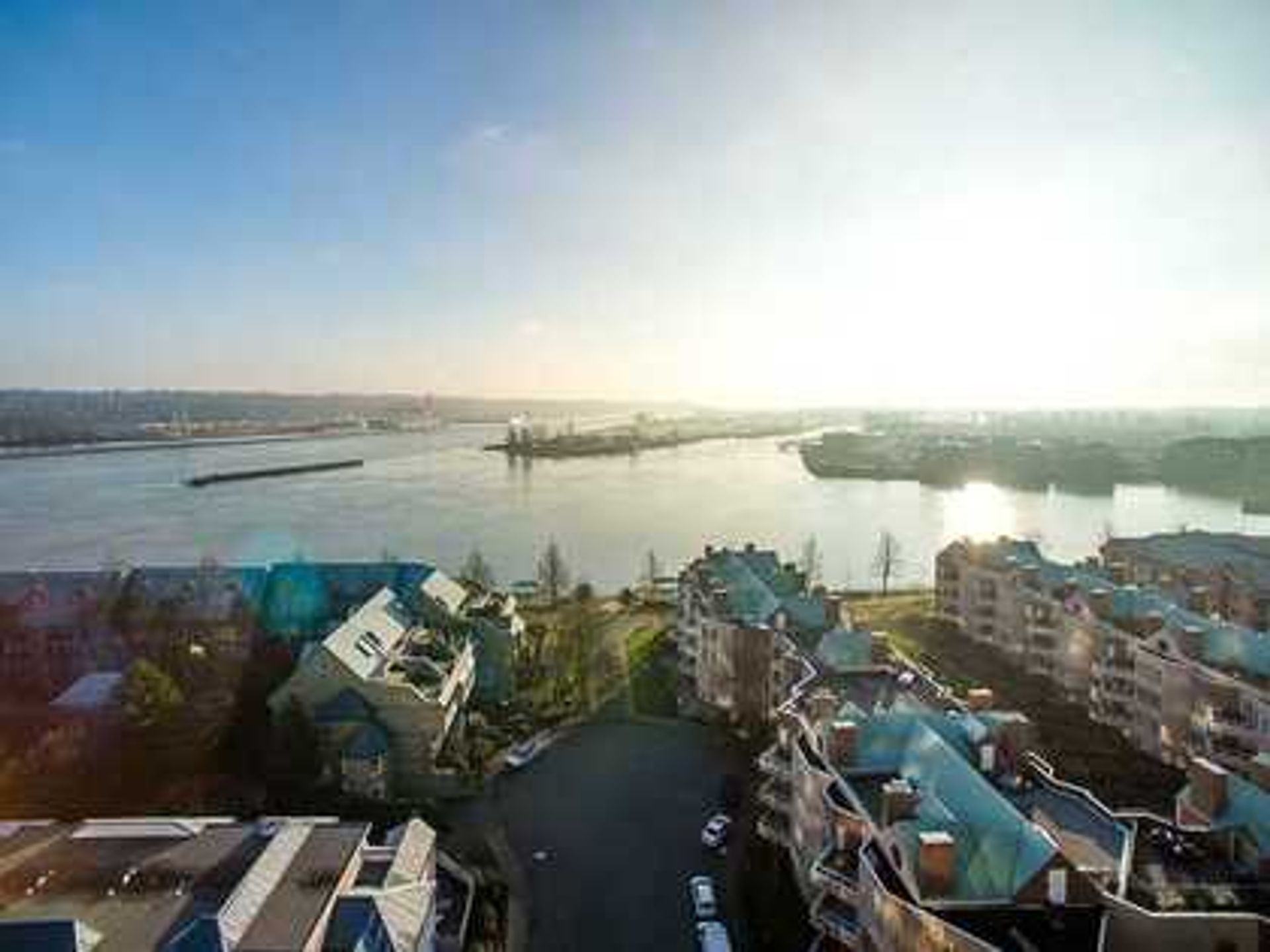 1606 - 1135 Quayside Drive, Vancouver West photo number 1