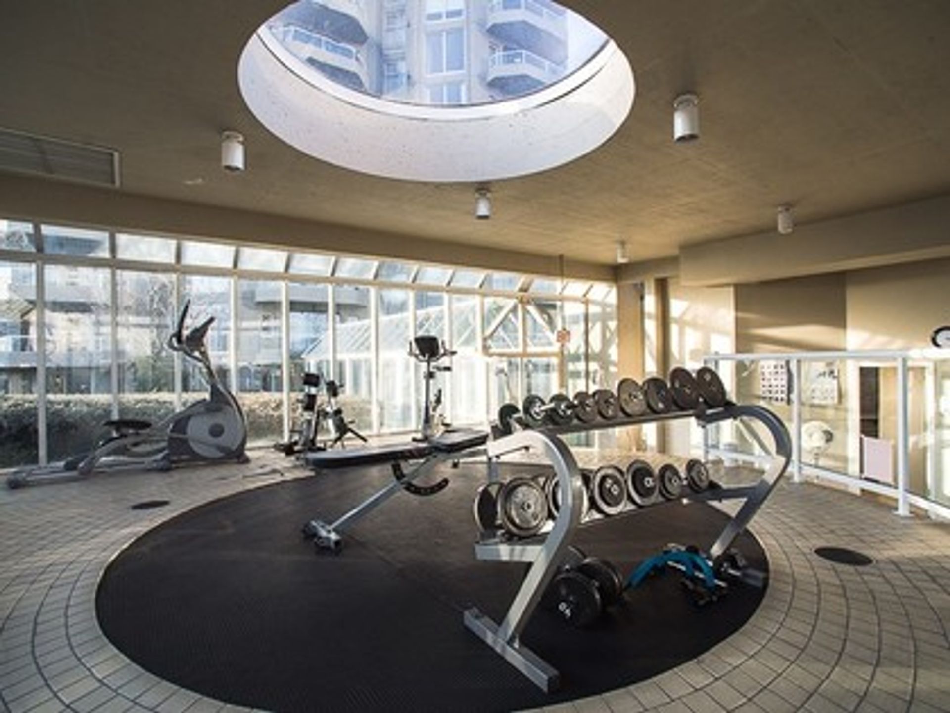 image-261452602-18-1 at 1606 - 1135 Quayside Drive, Vancouver West image-261452602-18-1 at 1606 - 1135 Quayside Drive, Vancouver West