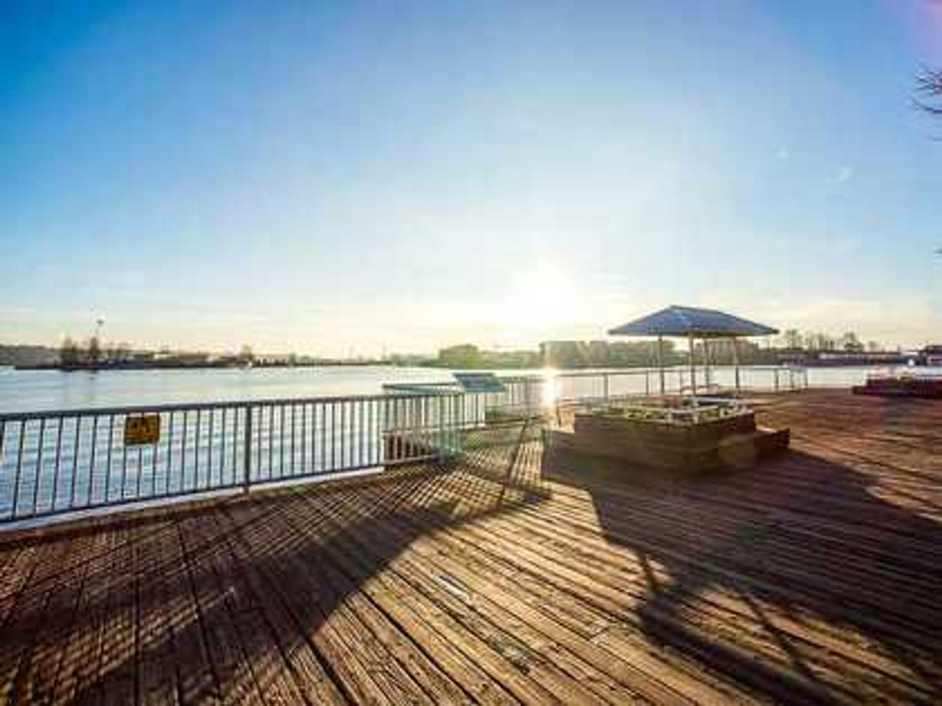 image-261452602-19-1 at 1606 - 1135 Quayside Drive, Vancouver West image-261452602-19-1 at 1606 - 1135 Quayside Drive, Vancouver West