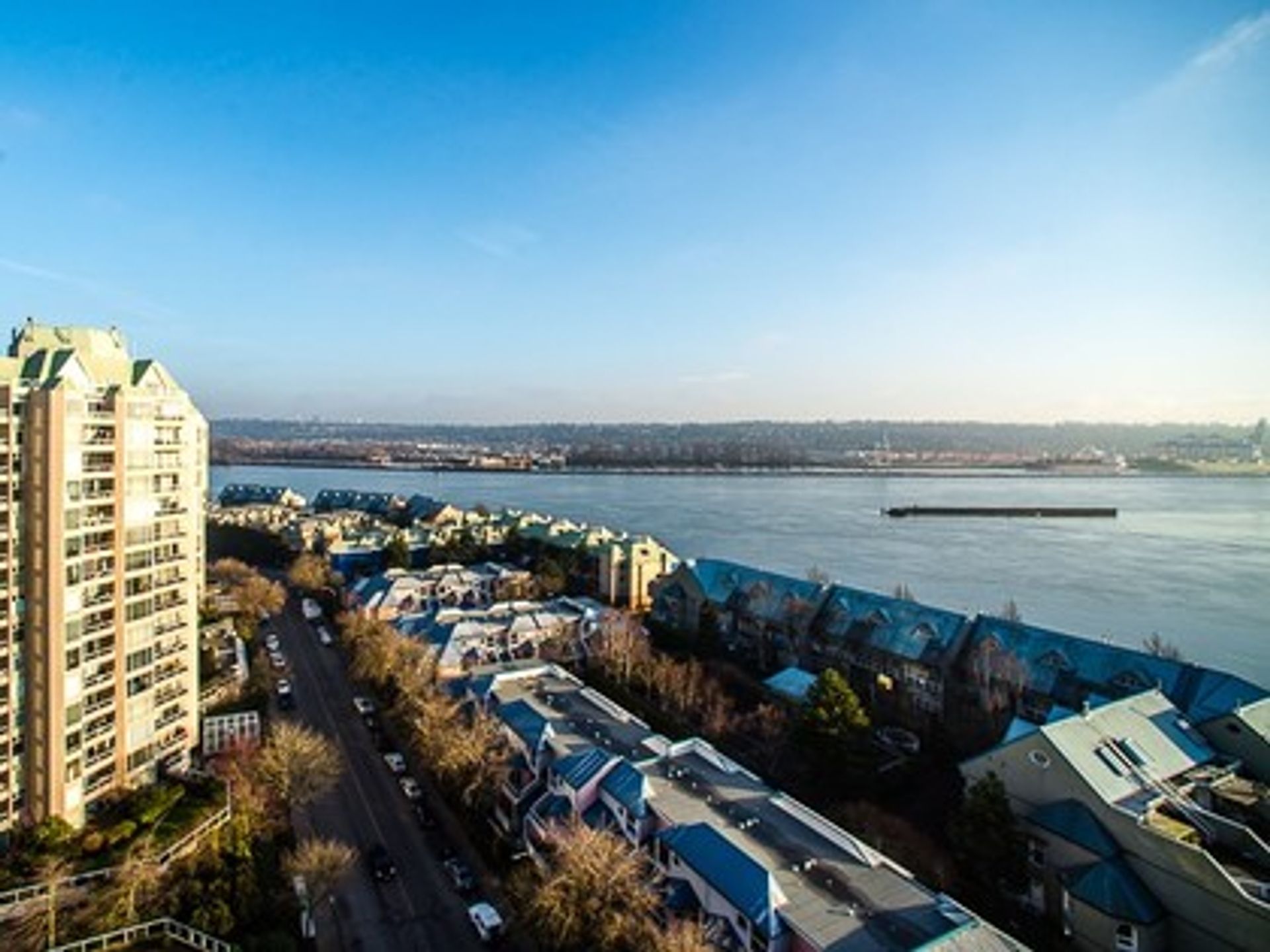 image-261452602-2-1 at 1606 - 1135 Quayside Drive, Vancouver West image-261452602-2-1 at 1606 - 1135 Quayside Drive, Vancouver West