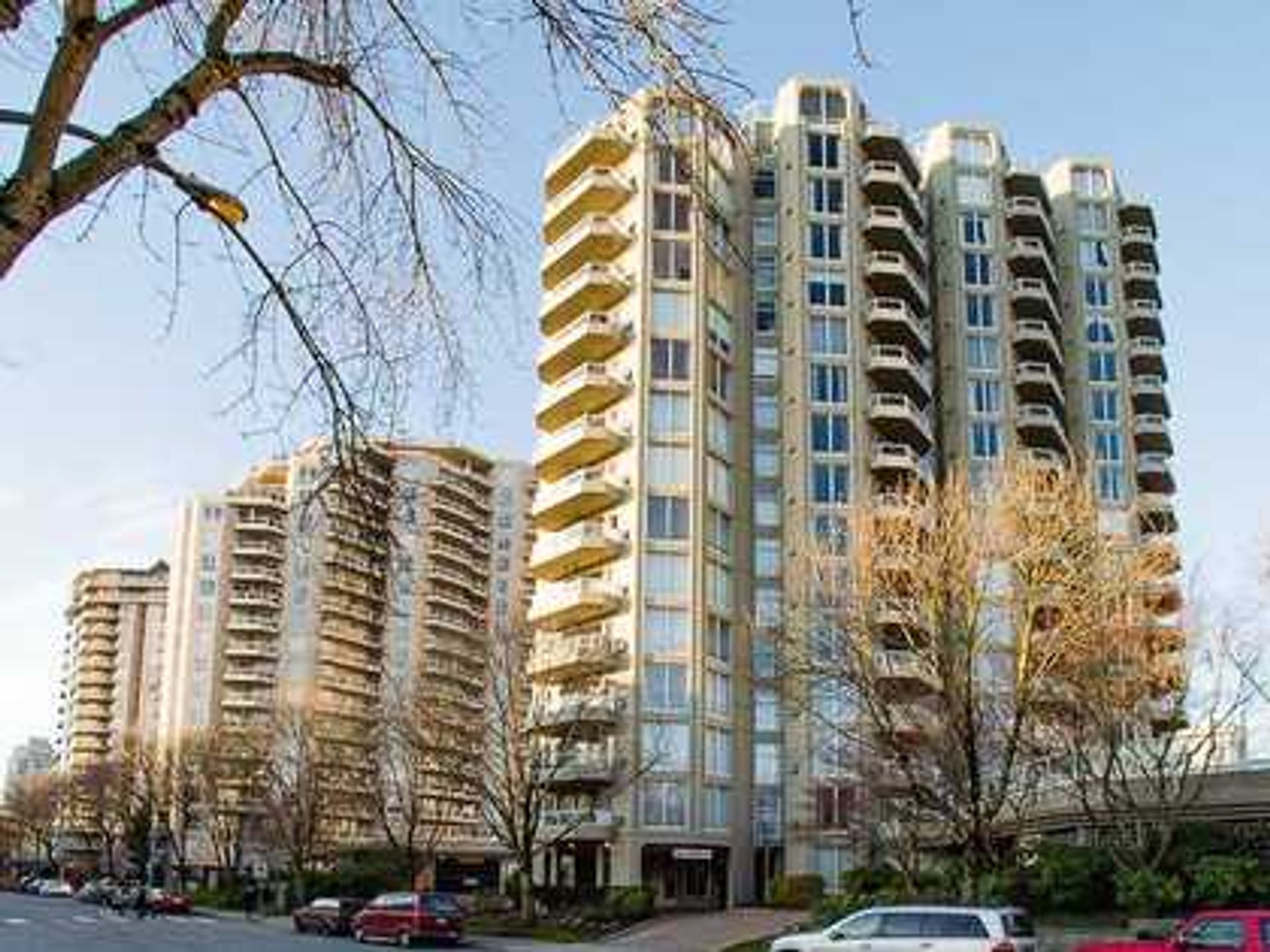 image-261452602-20-1 at 1606 - 1135 Quayside Drive, Vancouver West image-261452602-20-1 at 1606 - 1135 Quayside Drive, Vancouver West