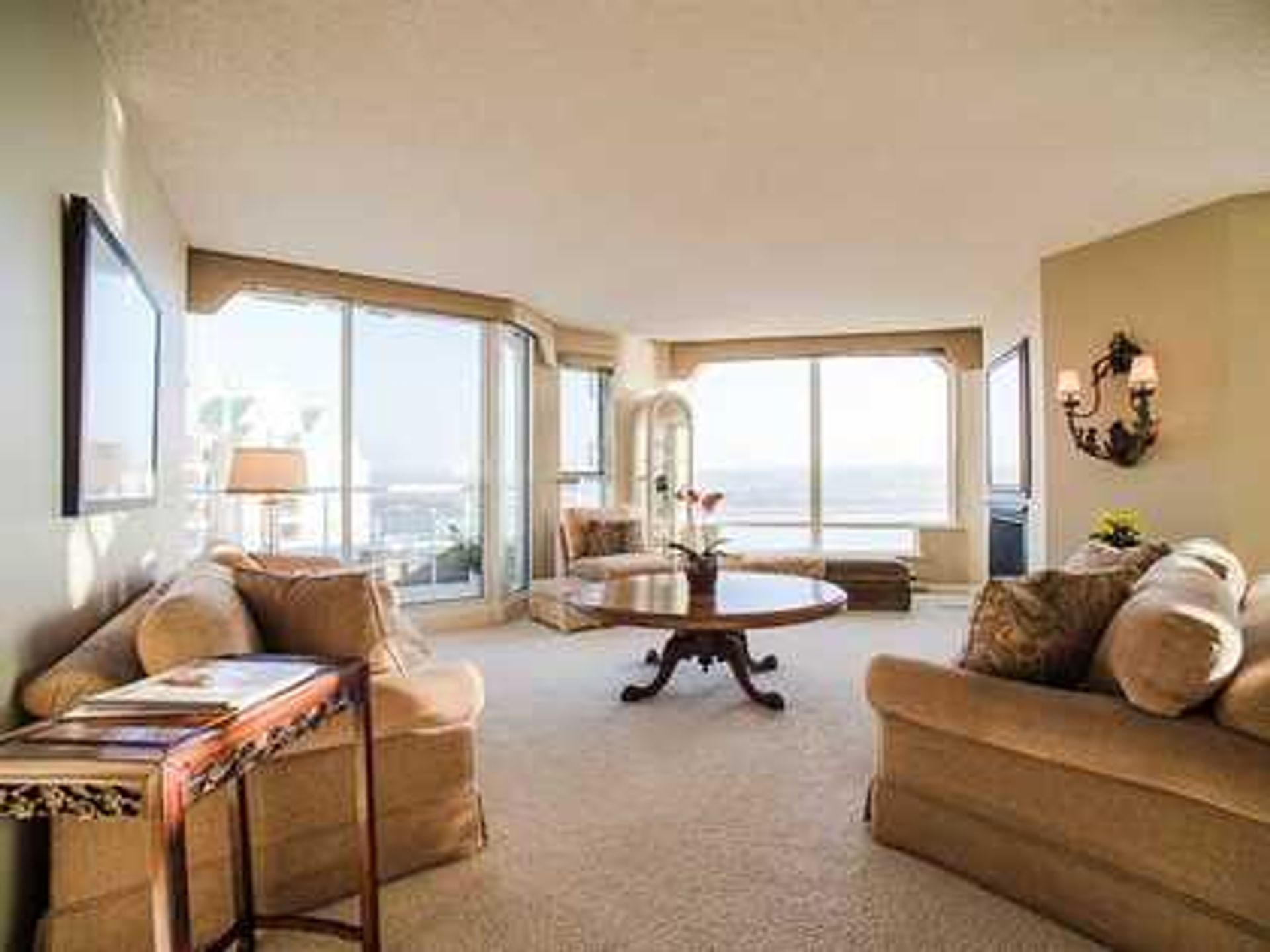 image-261452602-3-1 at 1606 - 1135 Quayside Drive, Vancouver West image-261452602-3-1 at 1606 - 1135 Quayside Drive, Vancouver West