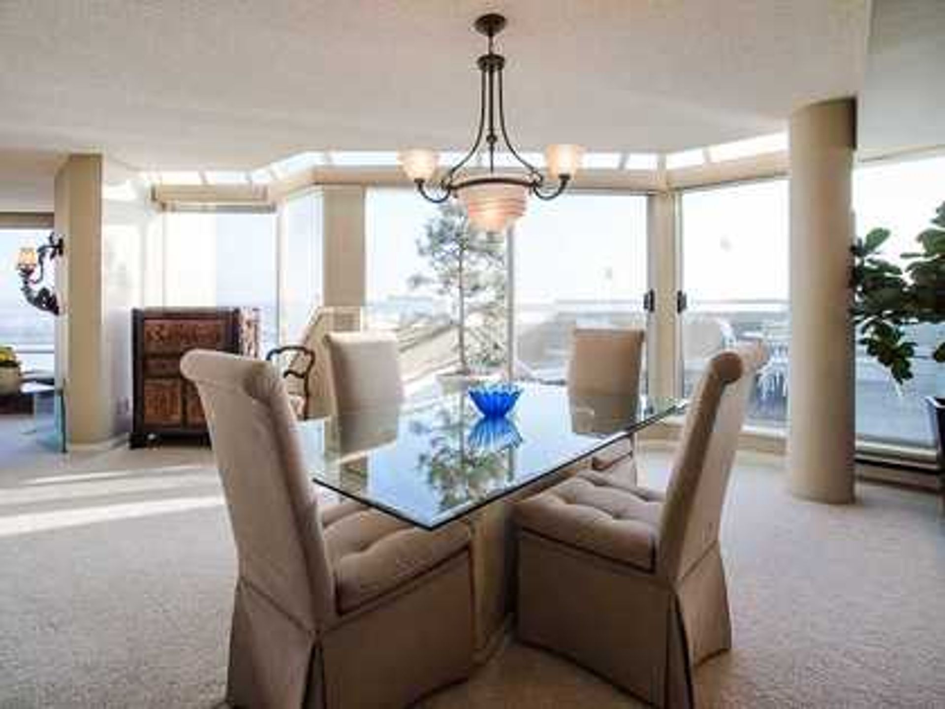 image-261452602-7-1 at 1606 - 1135 Quayside Drive, Vancouver West image-261452602-7-1 at 1606 - 1135 Quayside Drive, Vancouver West