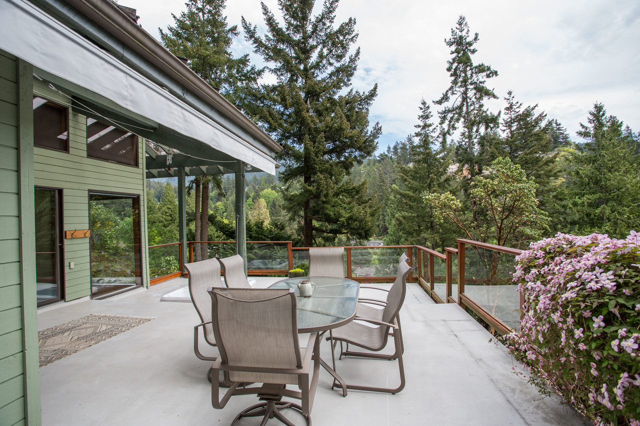 high-12 at 6975 Marine Drive, Whytecliff, West Vancouver high-12 at 6975 Marine Drive, Whytecliff, West Vancouver