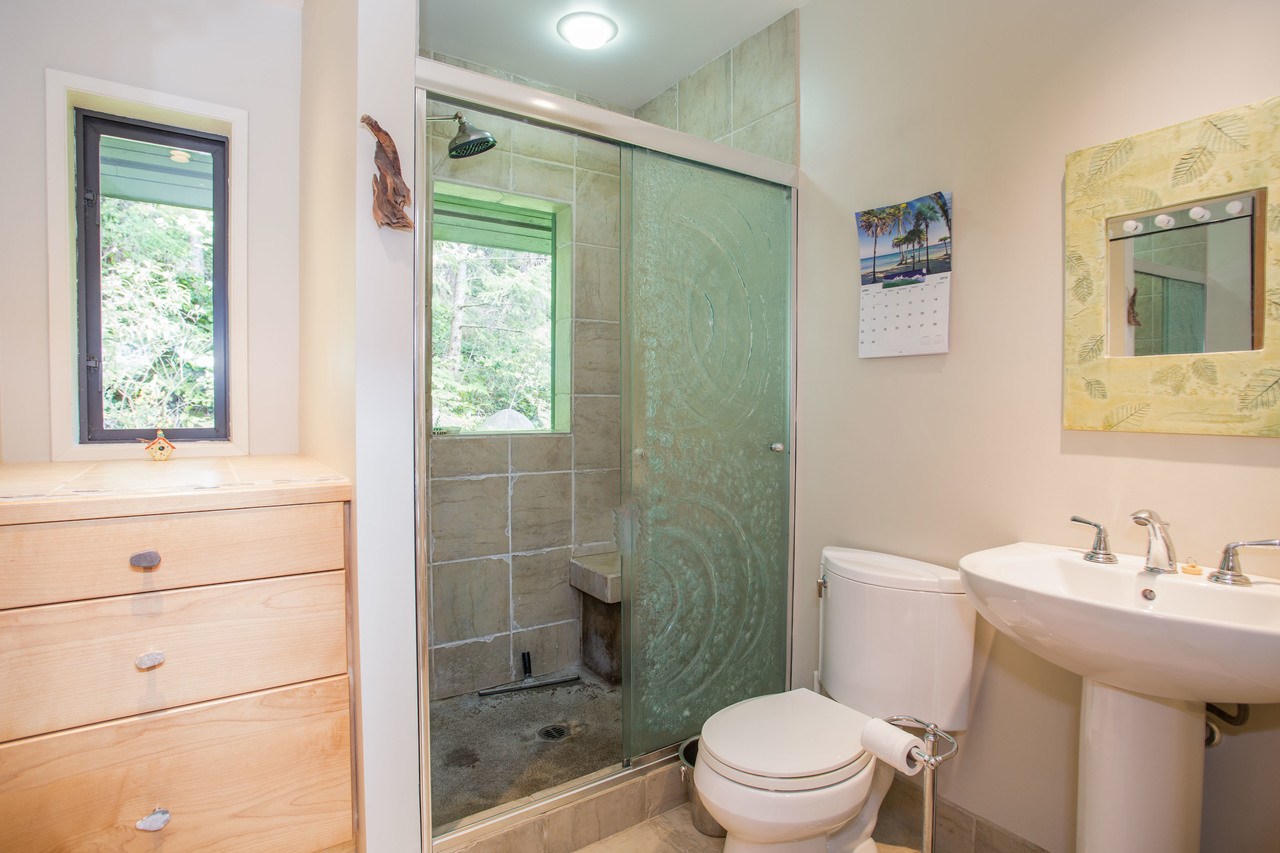 high-32 at 6975 Marine Drive, Whytecliff, West Vancouver high-32 at 6975 Marine Drive, Whytecliff, West Vancouver