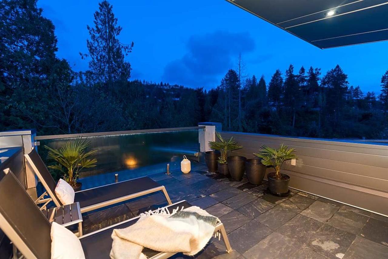 deck at 5720 Maple Place, Eagle Harbour, West Vancouver deck at 5720 Maple Place, Eagle Harbour, West Vancouver