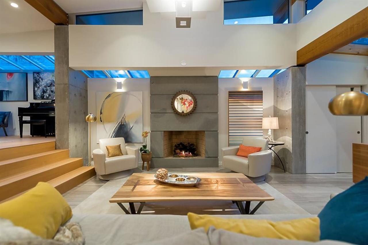 liv-rm-2 at 5720 Maple Place, Eagle Harbour, West Vancouver liv-rm-2 at 5720 Maple Place, Eagle Harbour, West Vancouver