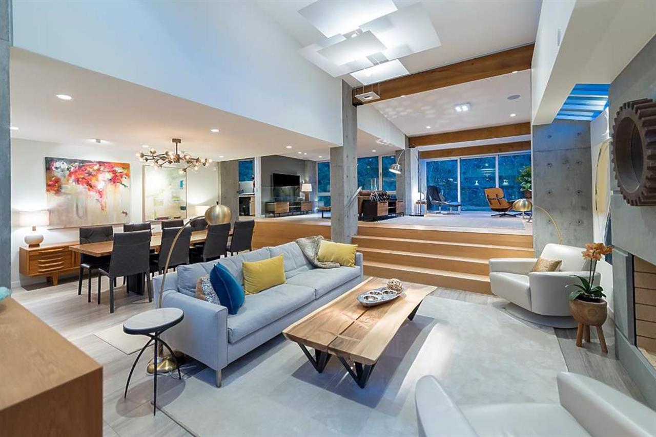 liv-rm at 5720 Maple Place, Eagle Harbour, West Vancouver liv-rm at 5720 Maple Place, Eagle Harbour, West Vancouver