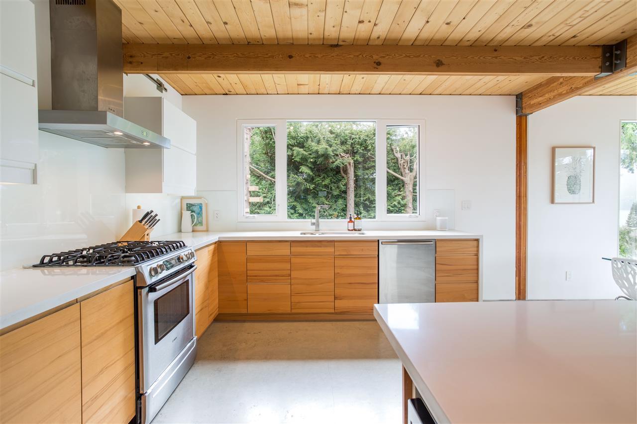 6450-rosebery-avenue-gleneagles-west-vancouver-08 at 6450 Rosebery Avenue, Gleneagles, West Vancouver 6450-rosebery-avenue-gleneagles-west-vancouver-08 at 6450 Rosebery Avenue, Gleneagles, West Vancouver