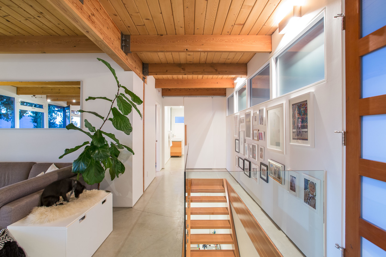 dusk-high-7 at 6450 Rosebery Avenue, Gleneagles, West Vancouver dusk-high-7 at 6450 Rosebery Avenue, Gleneagles, West Vancouver