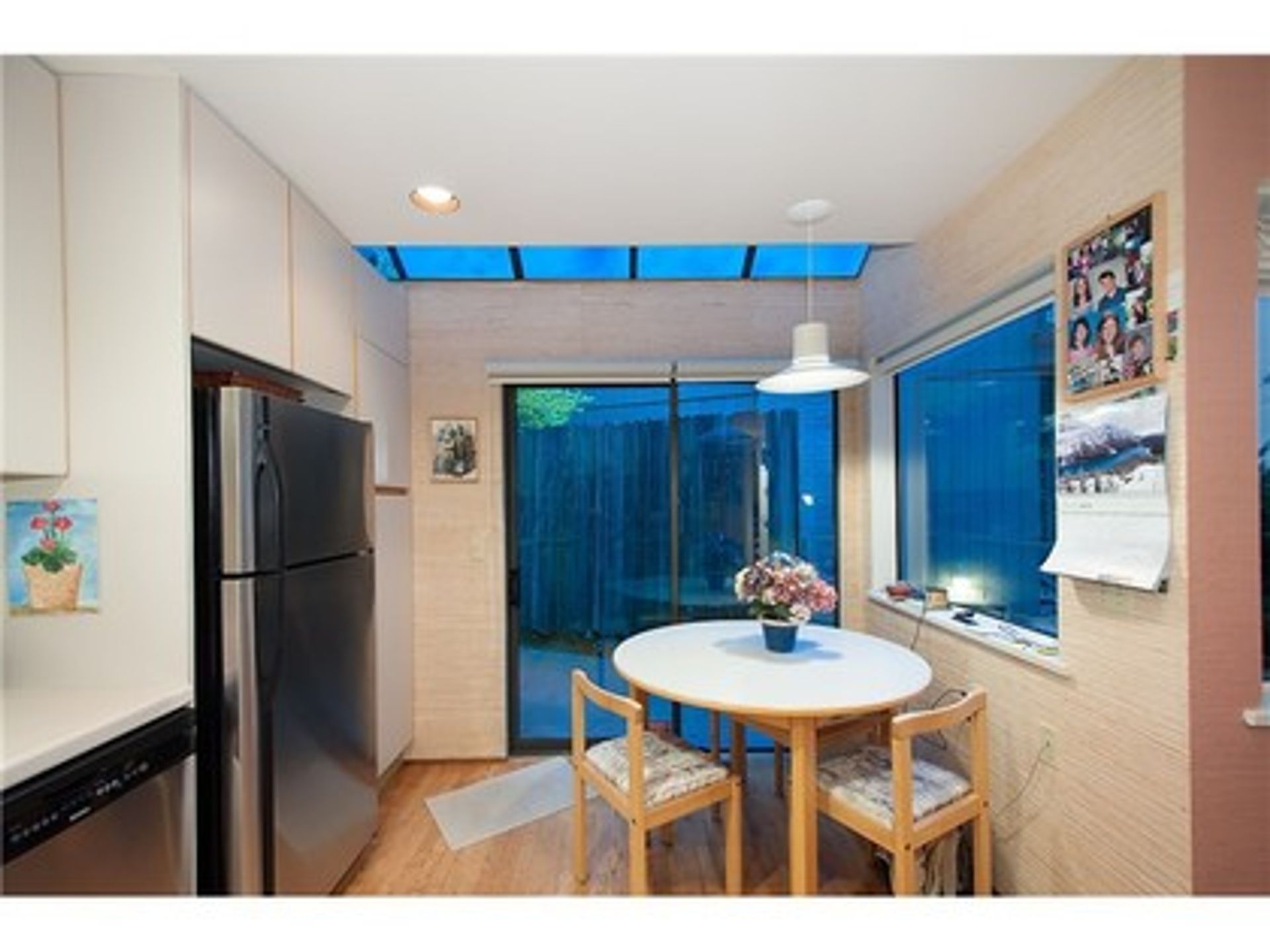 image-261564716-11-1 at 3397 Marine Drive, West Vancouver image-261564716-11-1 at 3397 Marine Drive, West Vancouver