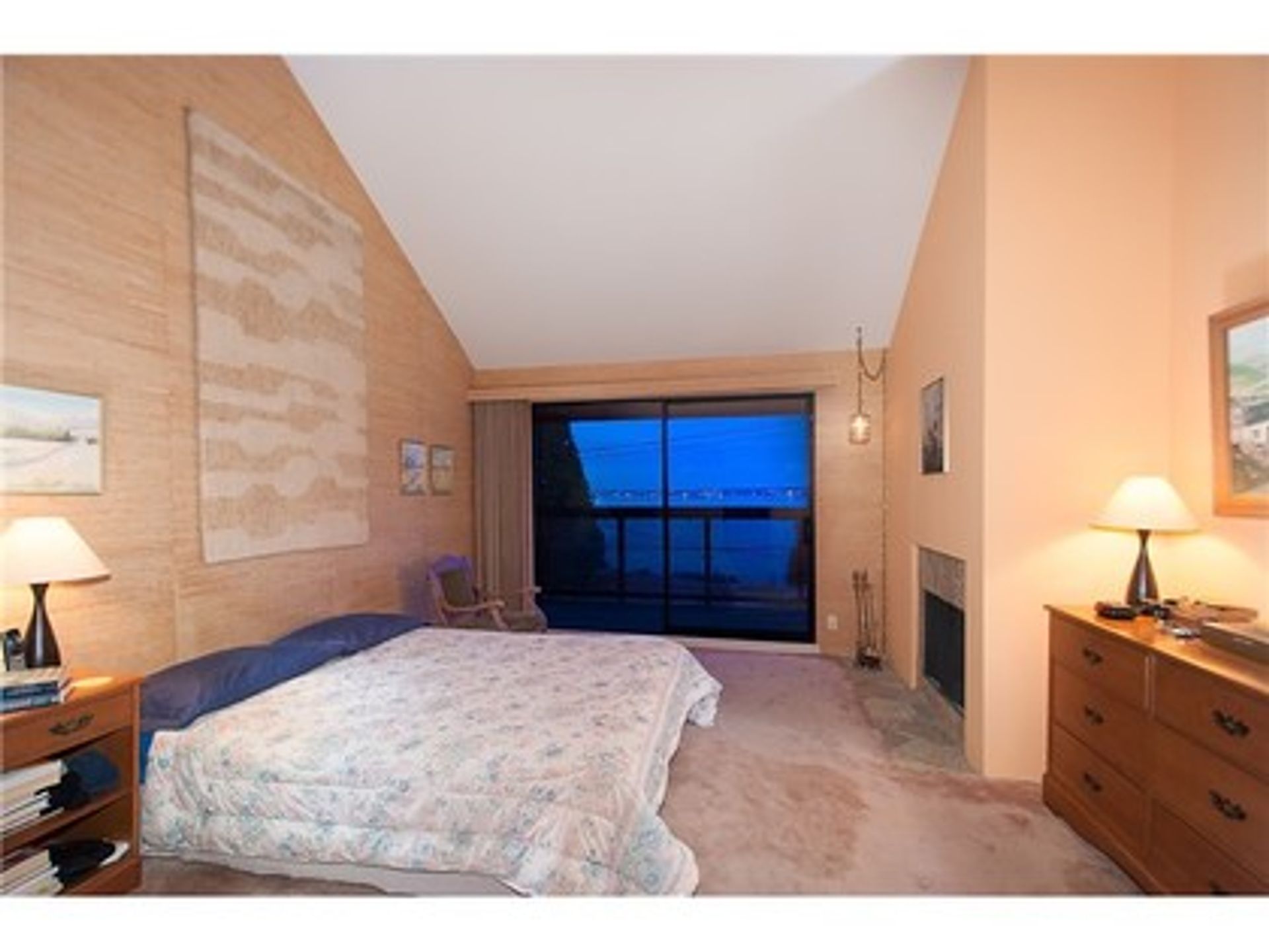 image-261564716-12-1 at 3397 Marine Drive, West Vancouver image-261564716-12-1 at 3397 Marine Drive, West Vancouver