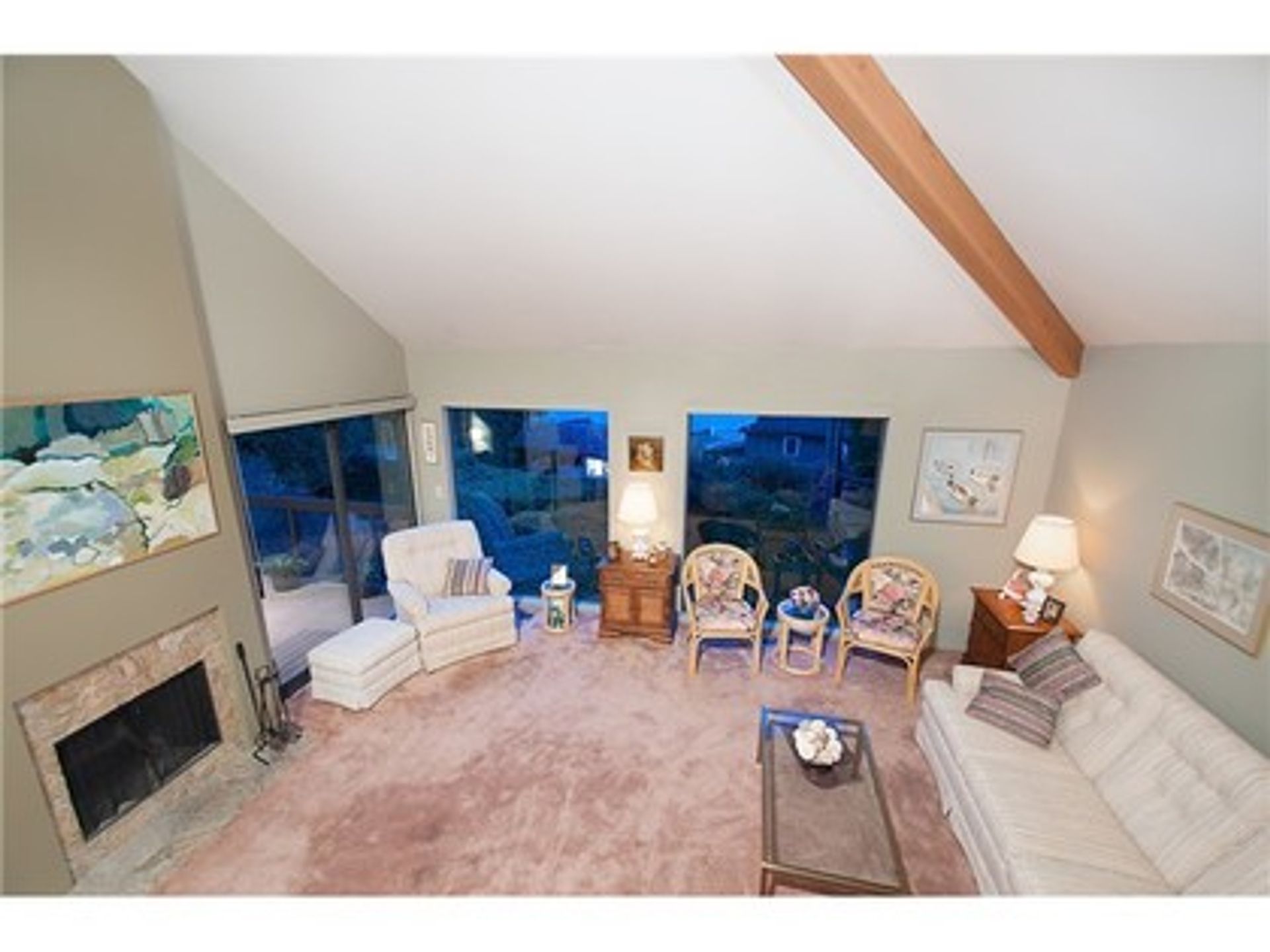 image-261564716-15-1 at 3397 Marine Drive, West Vancouver image-261564716-15-1 at 3397 Marine Drive, West Vancouver