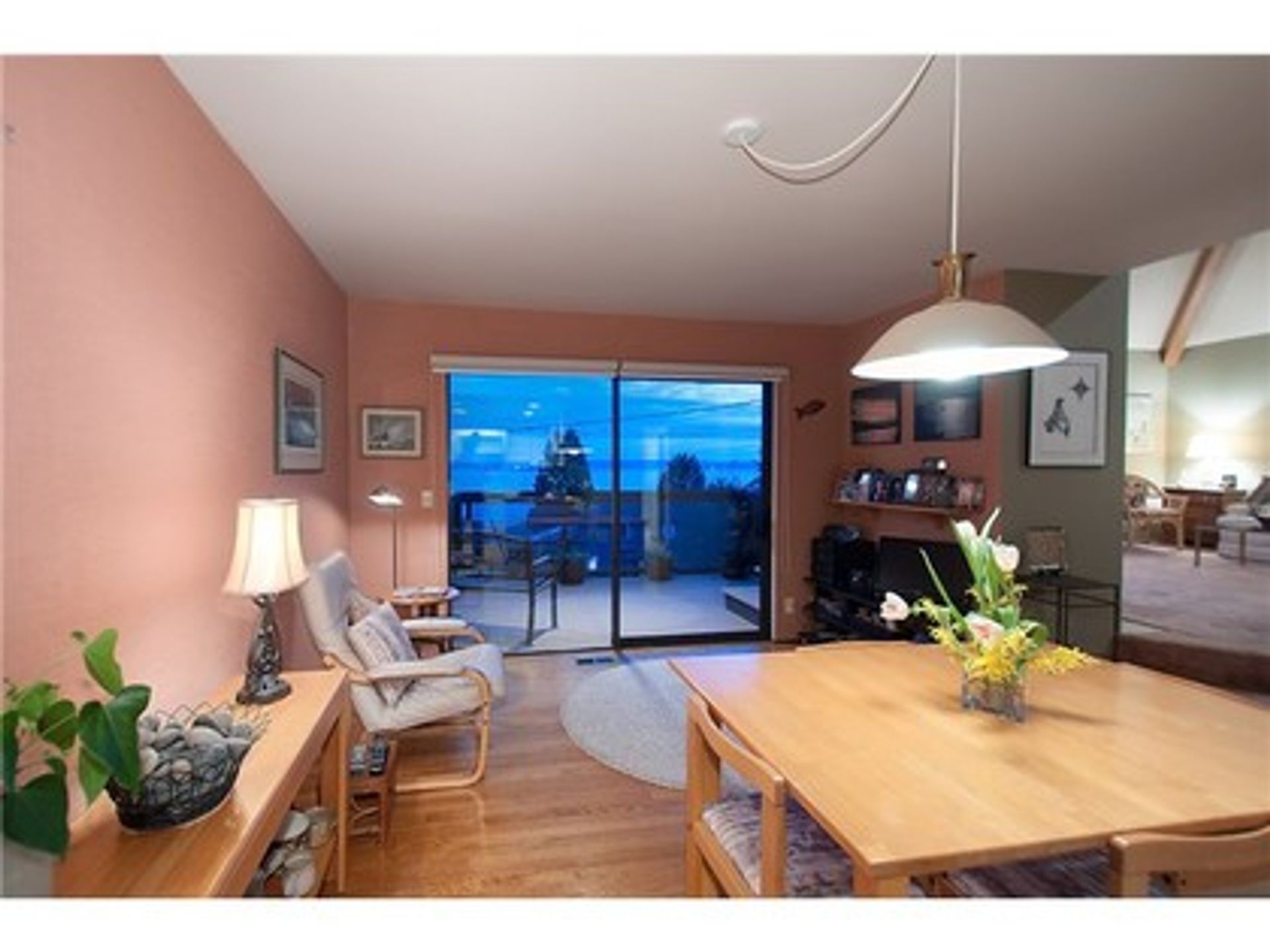 image-261564716-19-1 at 3397 Marine Drive, West Vancouver image-261564716-19-1 at 3397 Marine Drive, West Vancouver