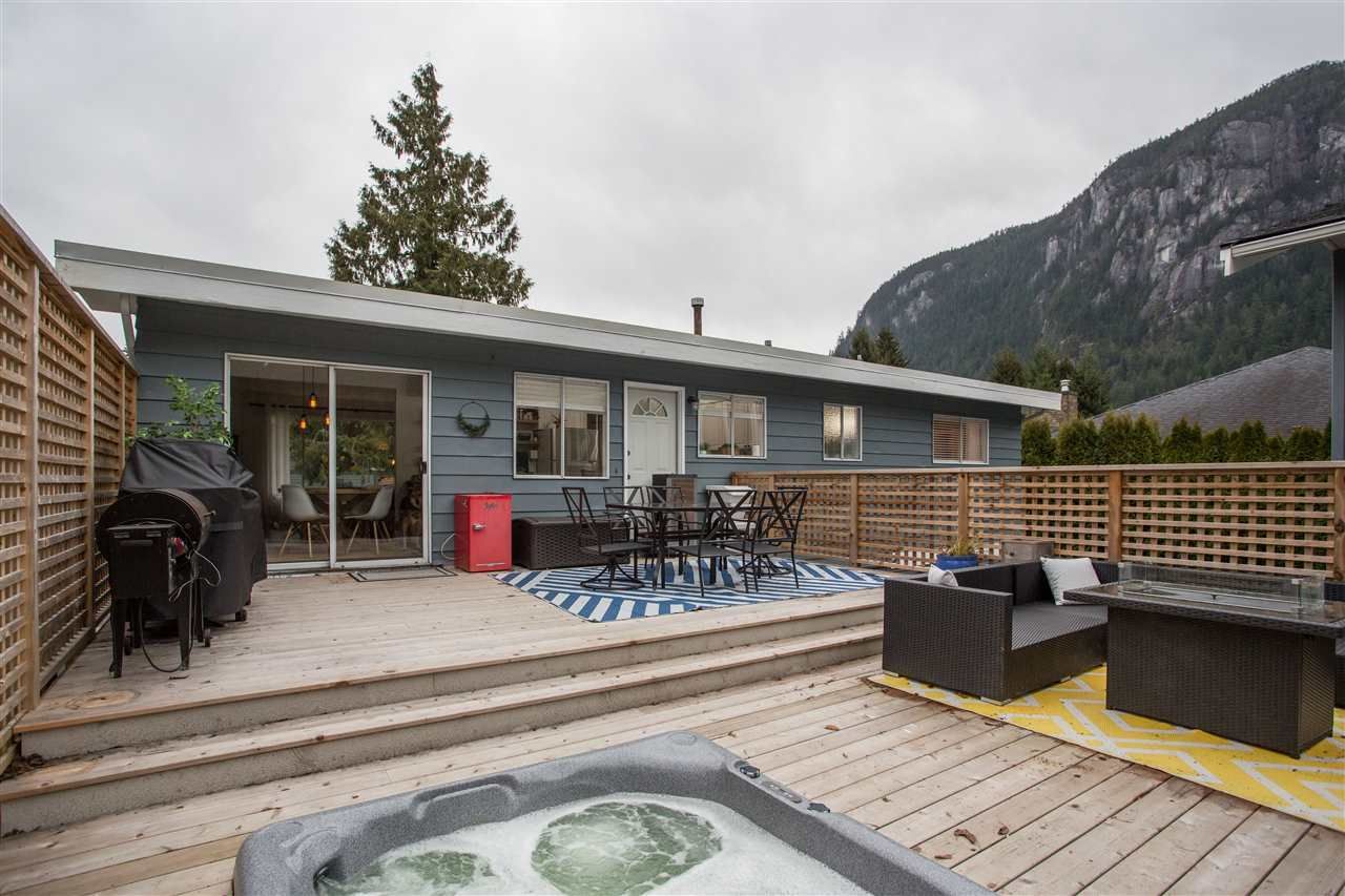1800-cedar-drive-valleycliffe-squamish-10 at 1800 Cedar Drive, Valleycliffe, Squamish 1800-cedar-drive-valleycliffe-squamish-10 at 1800 Cedar Drive, Valleycliffe, Squamish