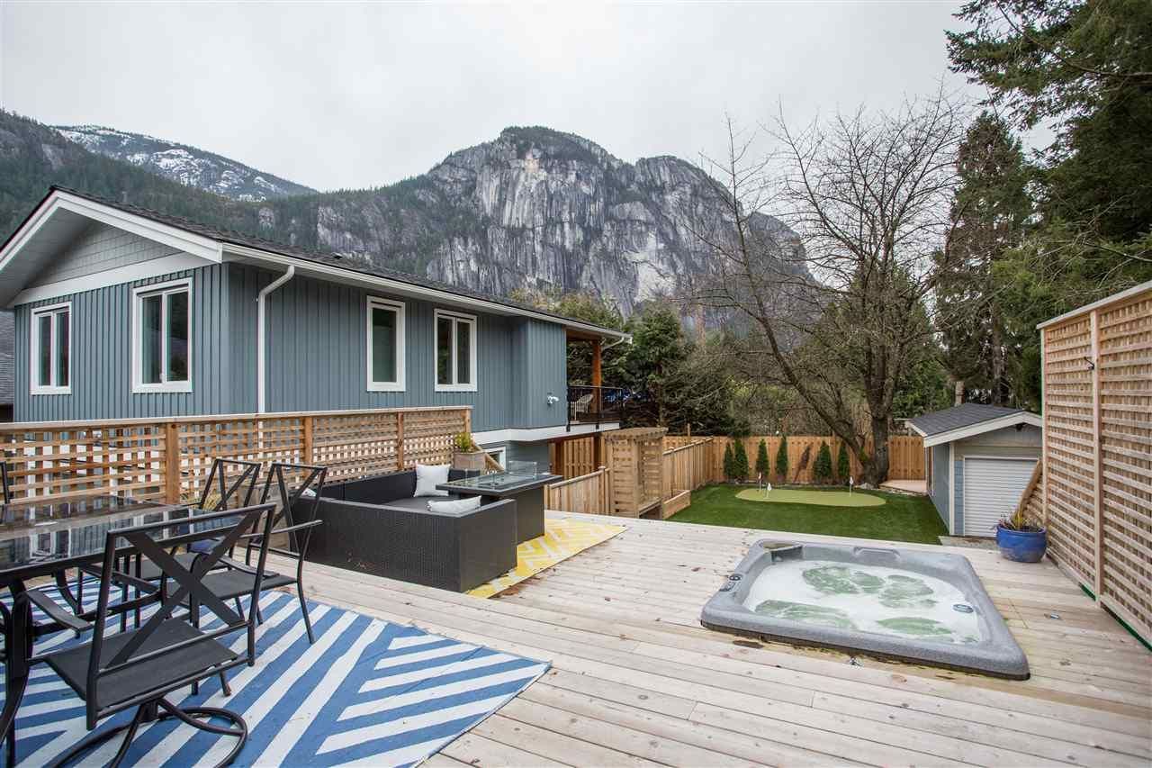 1800-cedar-drive-valleycliffe-squamish-11 at 1800 Cedar Drive, Valleycliffe, Squamish 1800-cedar-drive-valleycliffe-squamish-11 at 1800 Cedar Drive, Valleycliffe, Squamish