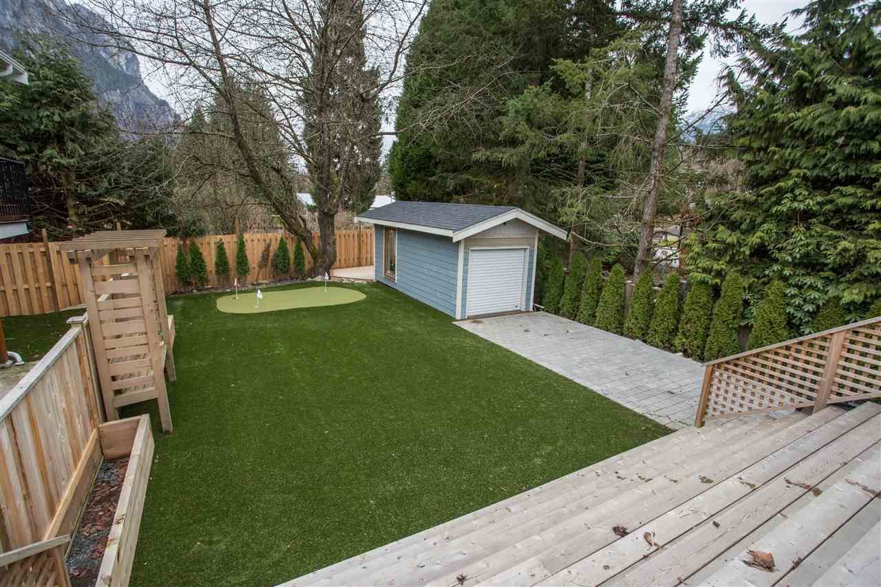 1800-cedar-drive-valleycliffe-squamish-18 at 1800 Cedar Drive, Valleycliffe, Squamish 1800-cedar-drive-valleycliffe-squamish-18 at 1800 Cedar Drive, Valleycliffe, Squamish
