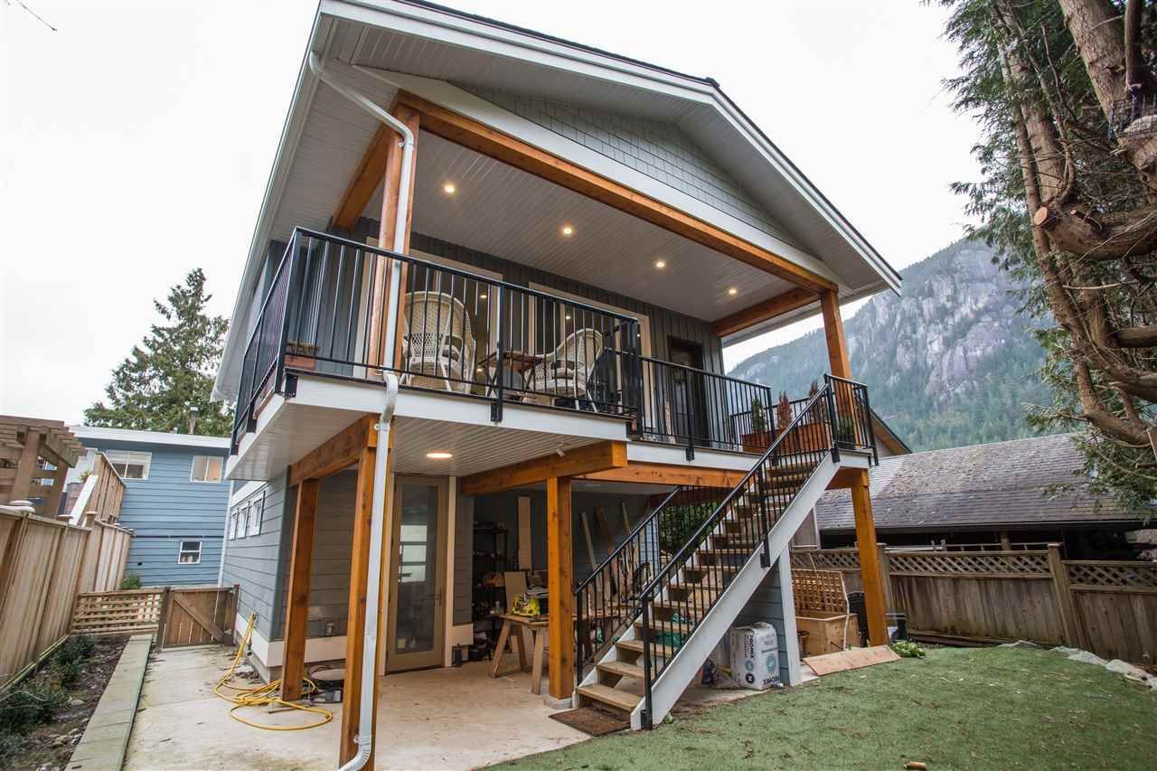 1800-cedar-drive-valleycliffe-squamish-23 at 1800 Cedar Drive, Valleycliffe, Squamish 1800-cedar-drive-valleycliffe-squamish-23 at 1800 Cedar Drive, Valleycliffe, Squamish
