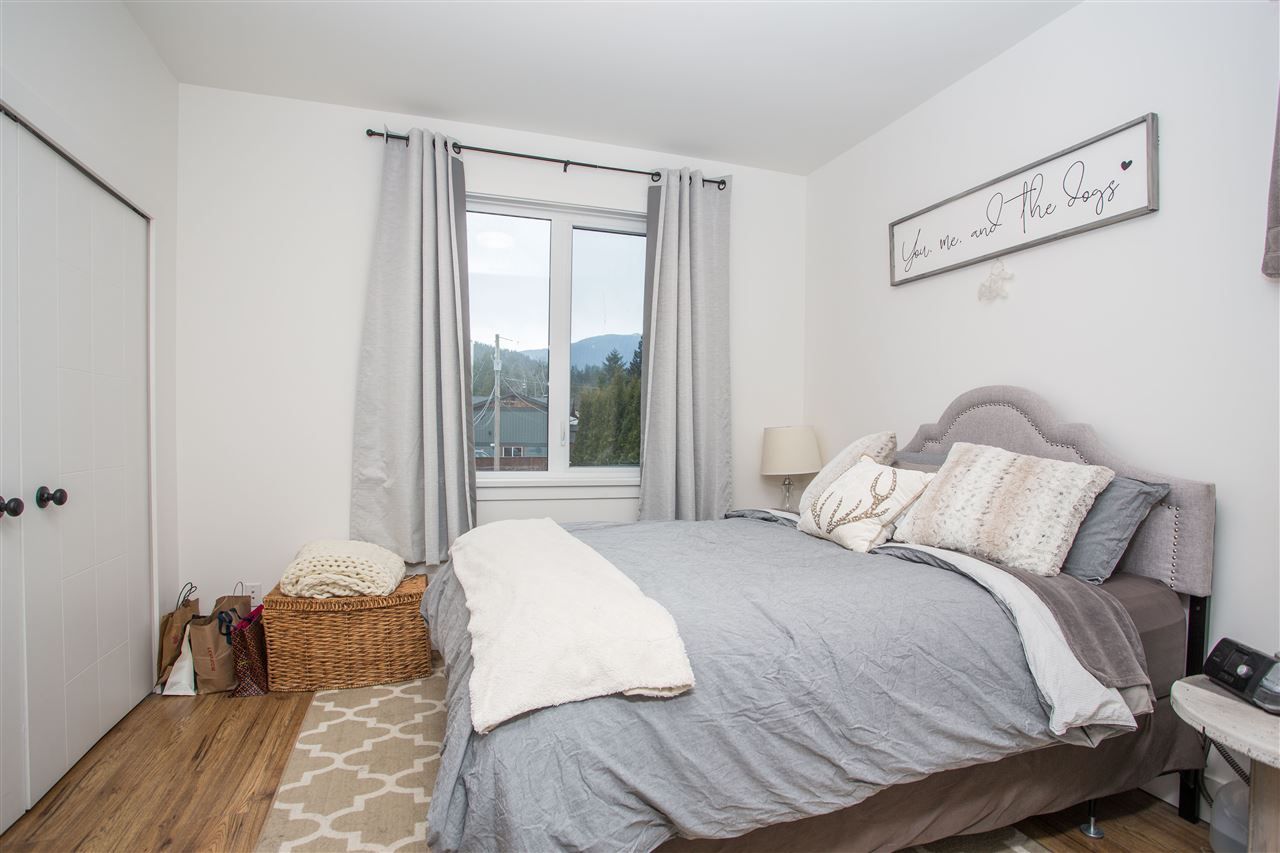 1800-cedar-drive-valleycliffe-squamish-29 at 1800 Cedar Drive, Valleycliffe, Squamish 1800-cedar-drive-valleycliffe-squamish-29 at 1800 Cedar Drive, Valleycliffe, Squamish