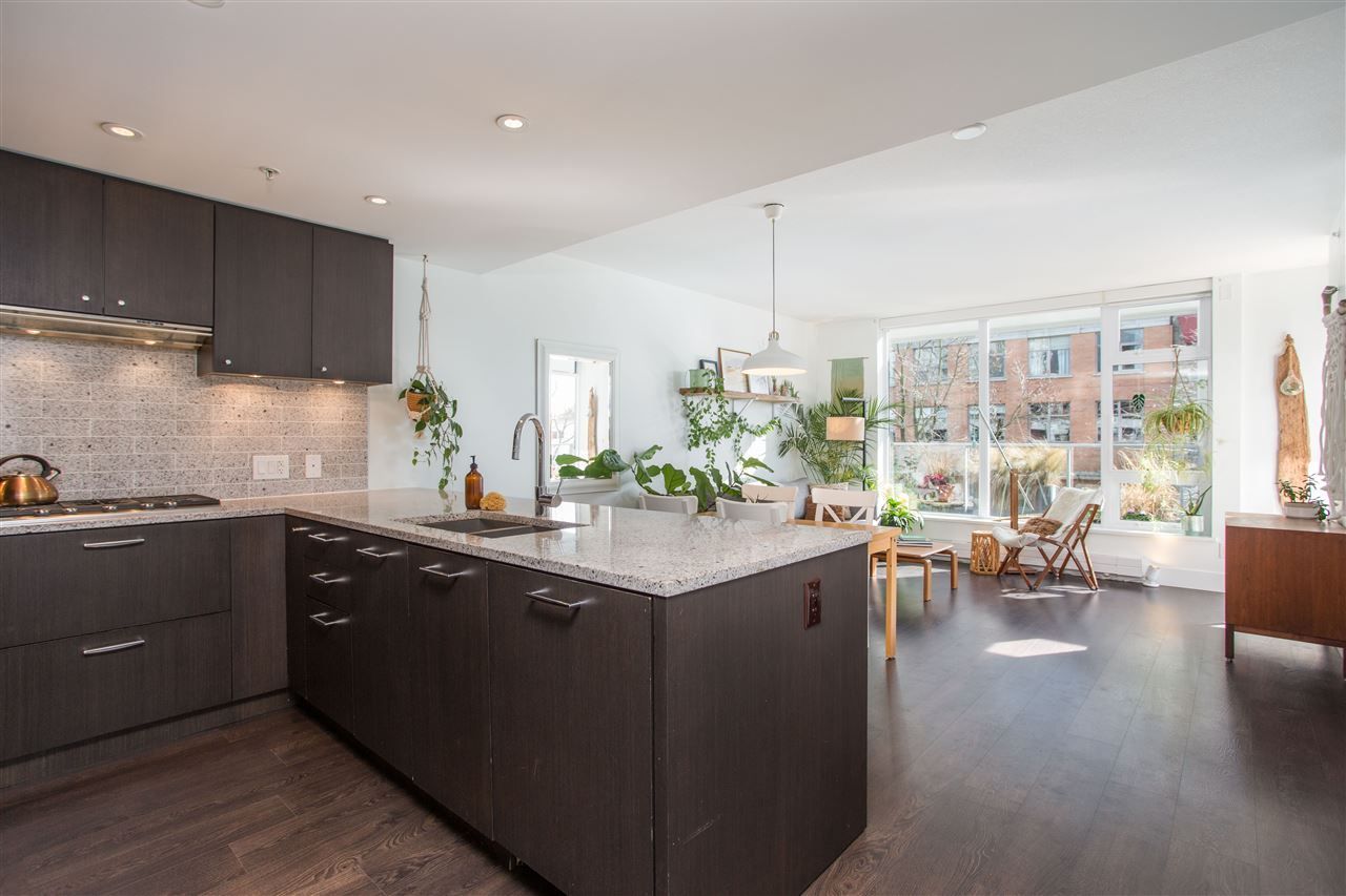 150-w-15th-street-central-lonsdale-north-vancouver-06 at 210 - 150 W 15th Street, Central Lonsdale, North Vancouver 150-w-15th-street-central-lonsdale-north-vancouver-06 at 210 - 150 W 15th Street, Central Lonsdale, North Vancouver