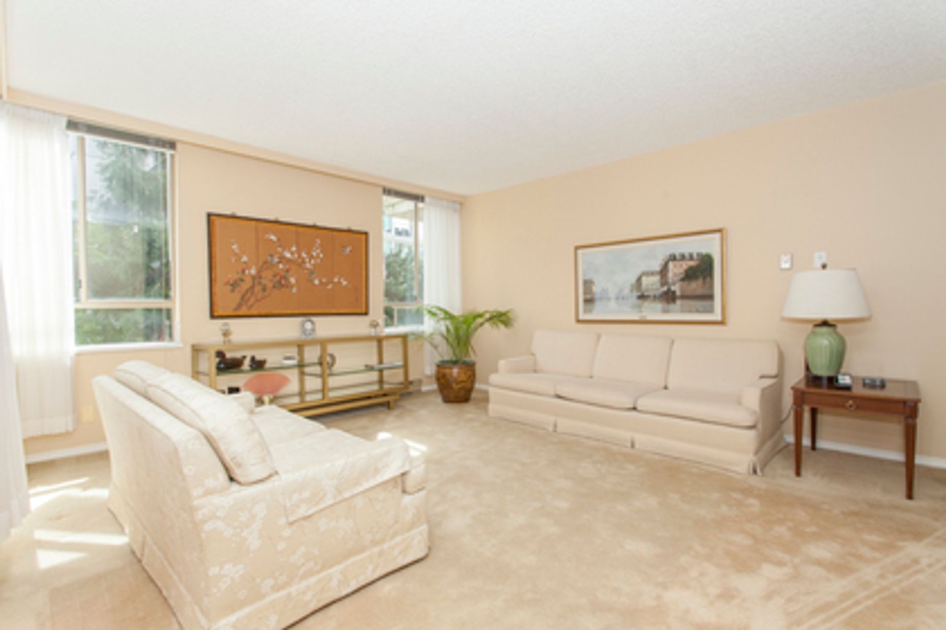 living-1 at 402 - 1485 Duchess, Ambleside, West Vancouver living-1 at 402 - 1485 Duchess, Ambleside, West Vancouver