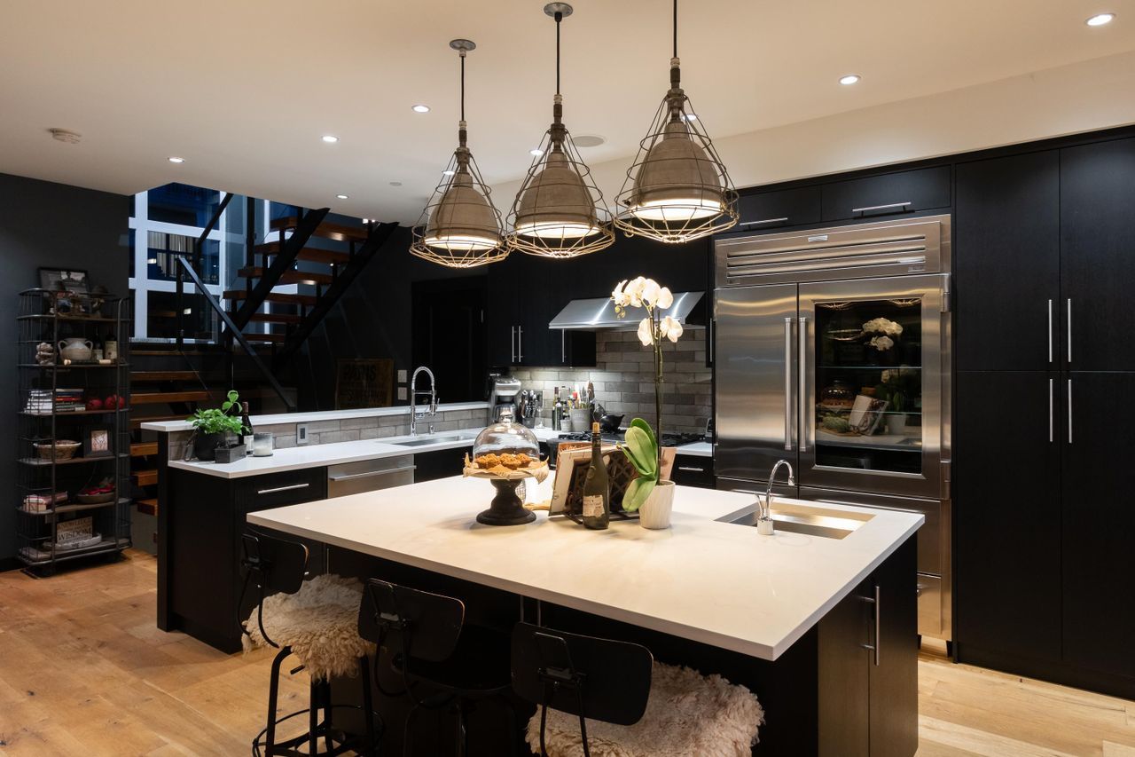 215-w-17th-street-central-lonsdale-north-vancouver-04 at 215 W 17th Street, Central Lonsdale, North Vancouver 215-w-17th-street-central-lonsdale-north-vancouver-04 at 215 W 17th Street, Central Lonsdale, North Vancouver