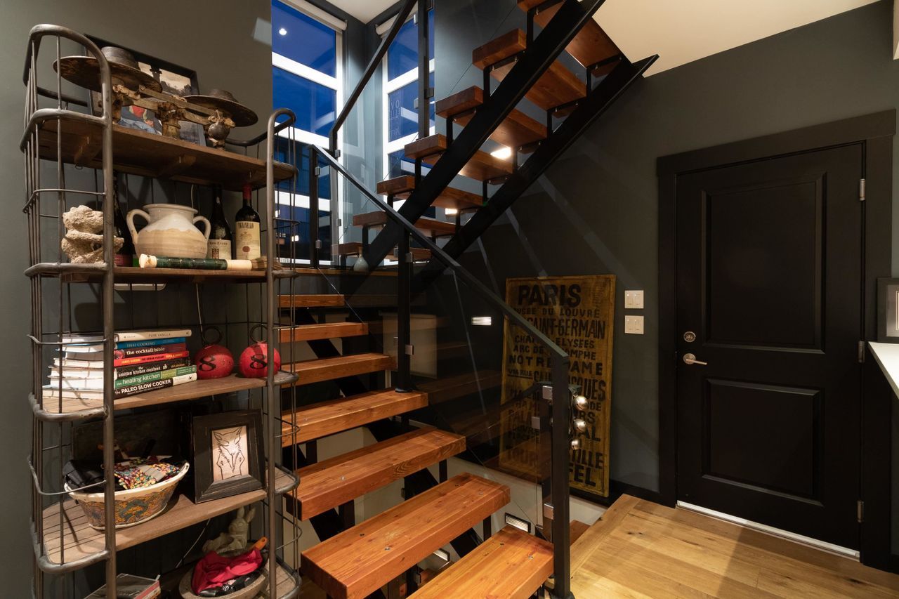 215-w-17th-street-central-lonsdale-north-vancouver-06 at 215 W 17th Street, Central Lonsdale, North Vancouver 215-w-17th-street-central-lonsdale-north-vancouver-06 at 215 W 17th Street, Central Lonsdale, North Vancouver