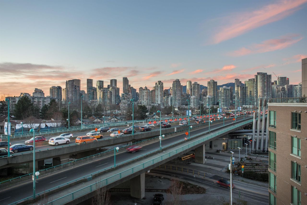 445-w-2nd-avenue-false-creek-vancouver-west-18 at 704 - 445 W 2nd Avenue, False Creek, Vancouver West 445-w-2nd-avenue-false-creek-vancouver-west-18 at 704 - 445 W 2nd Avenue, False Creek, Vancouver West